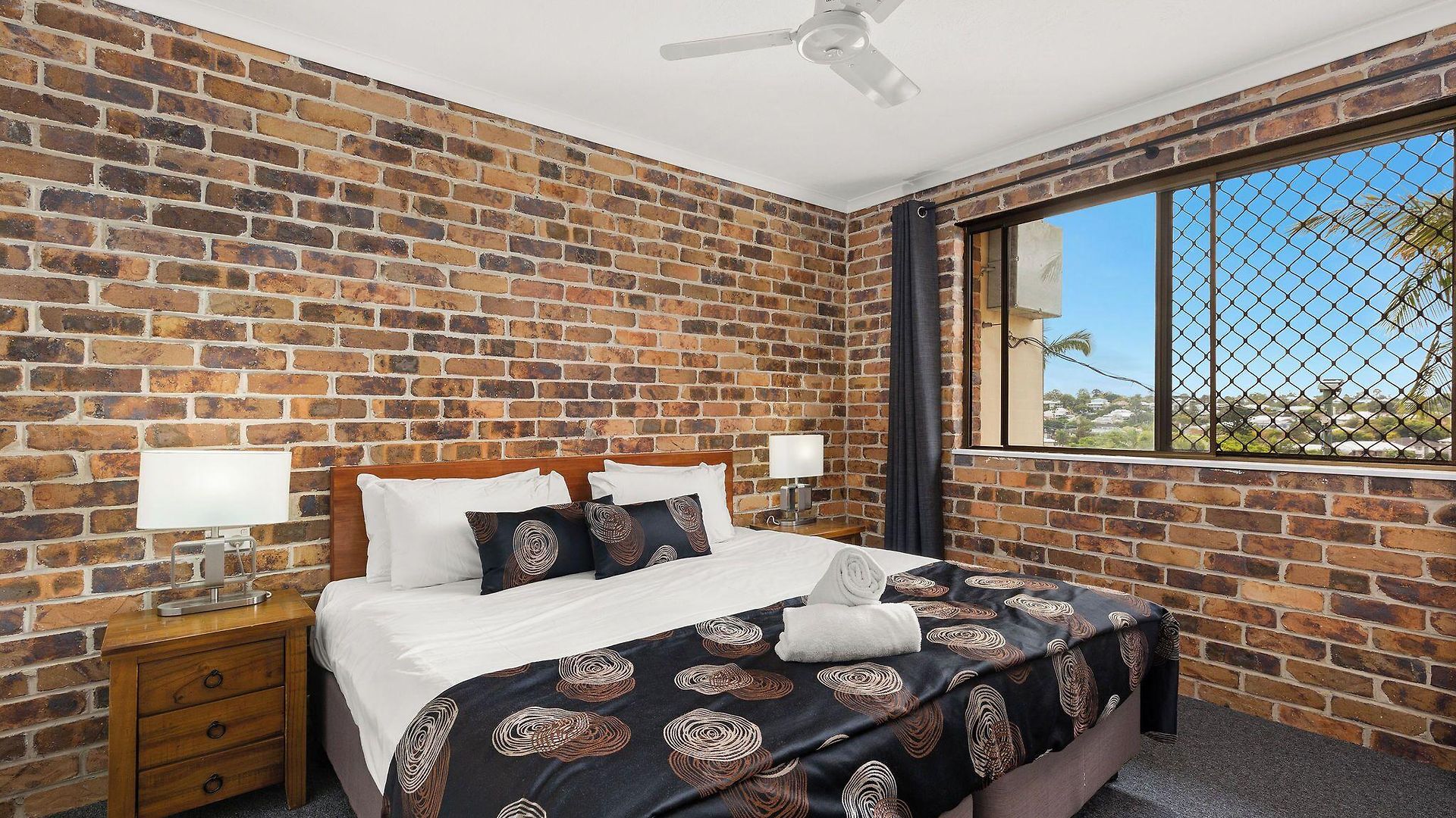 Toowong 3*