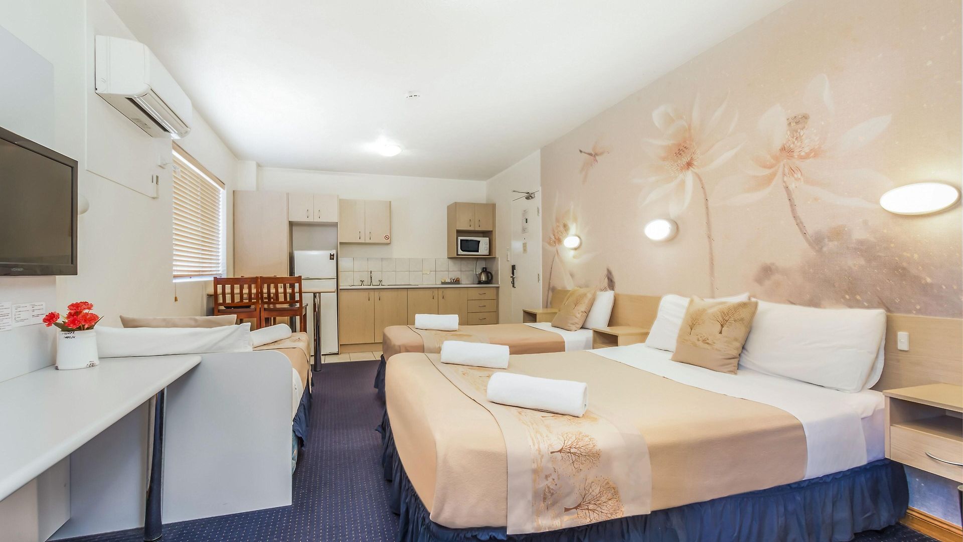 Airport Motel