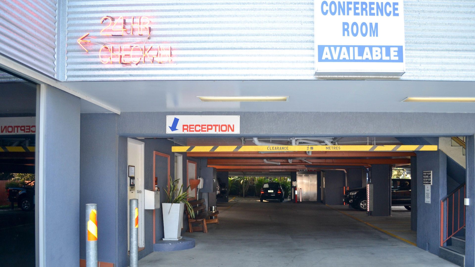 Motel Airport 4*
