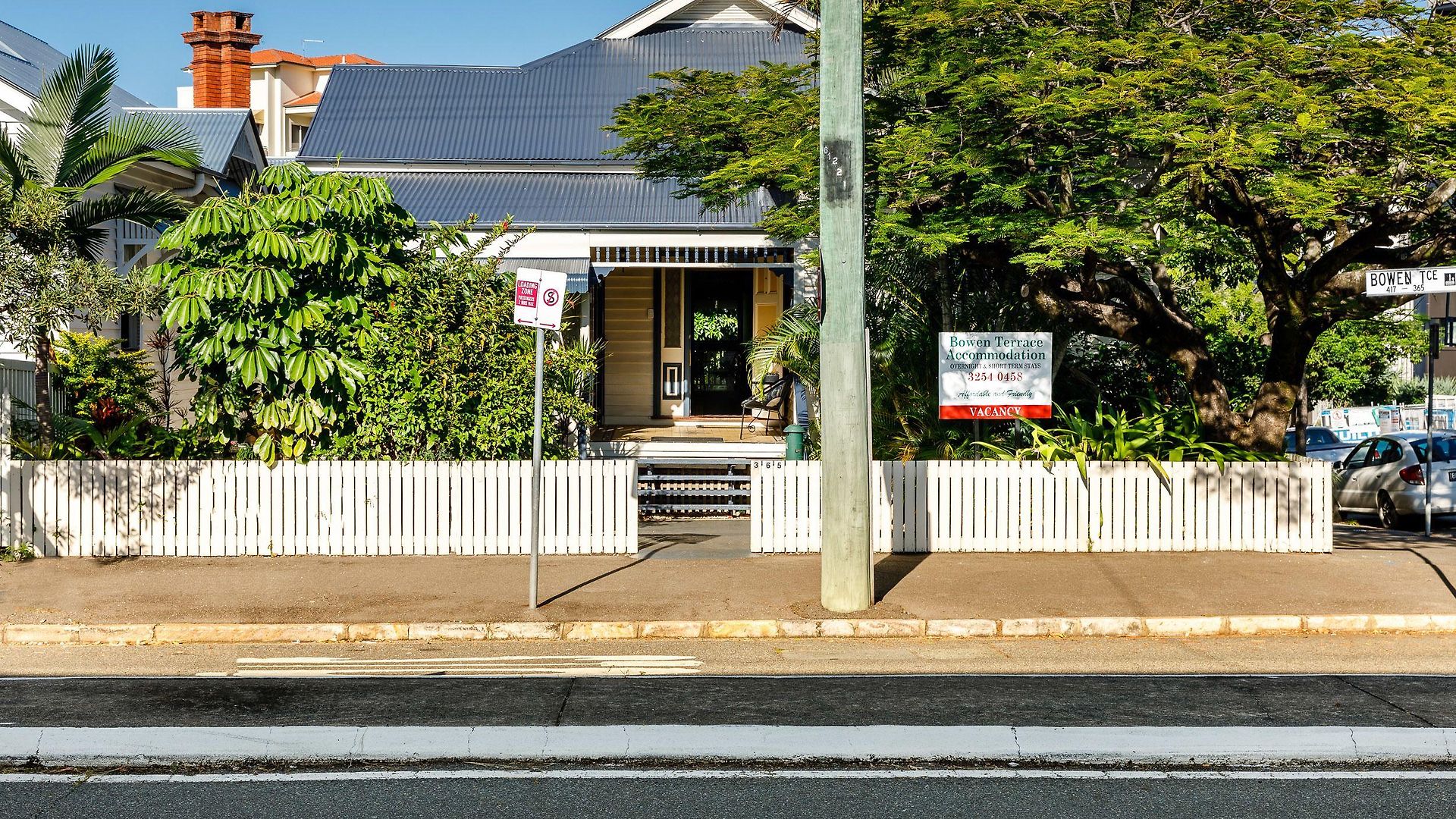 Bowen Terrace Motel 3*