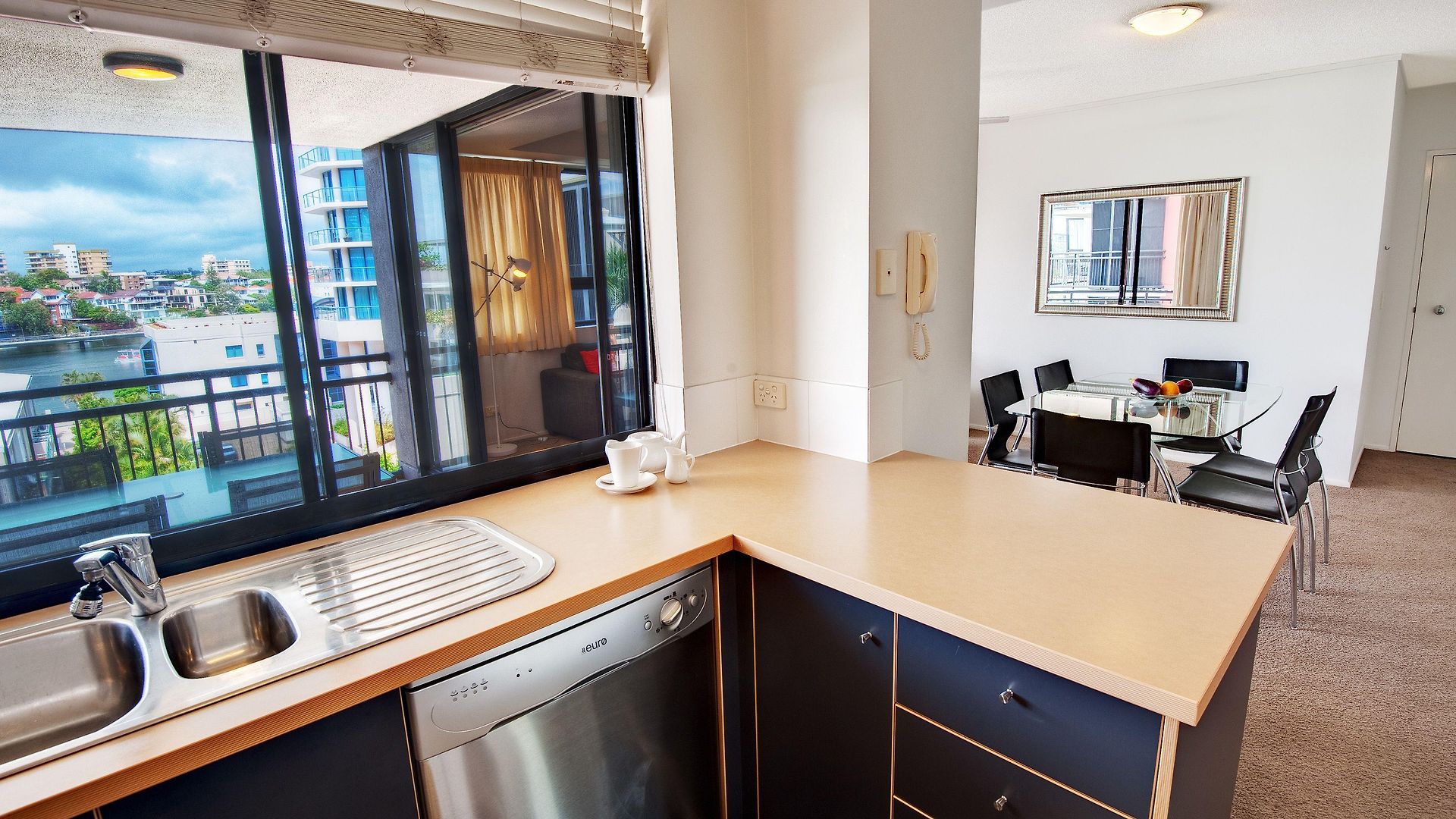 The Docks On Goodwin 5* Brisbane