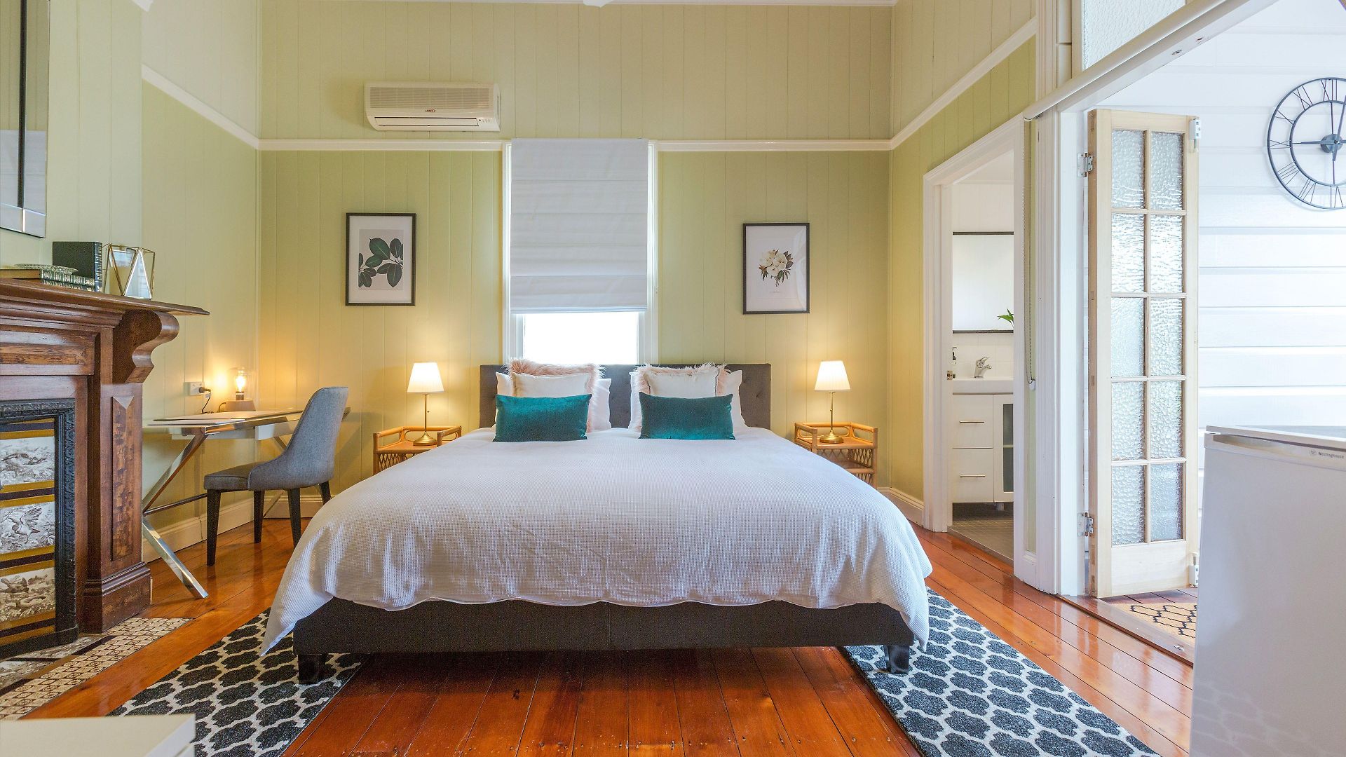 99 Kirkland Bed & Breakfast 3*