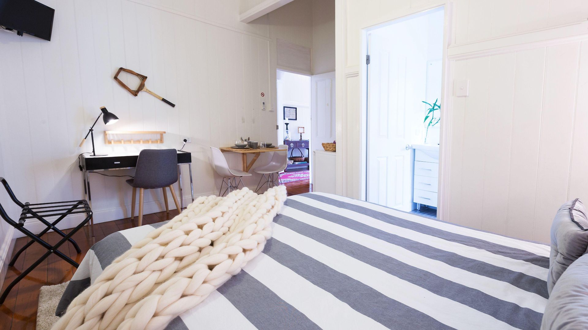 99 Kirkland Bed & Breakfast 3*