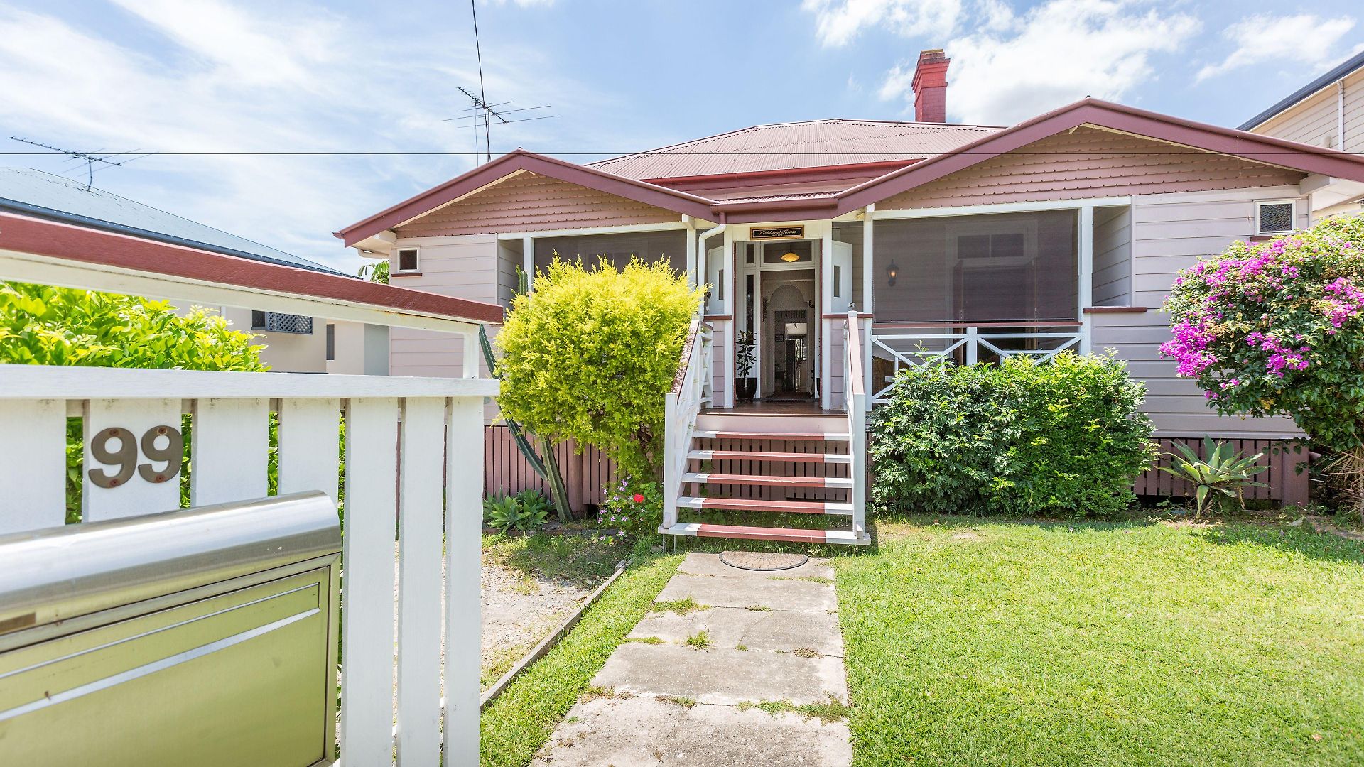 99 Kirkland Bed & Breakfast Brisbane