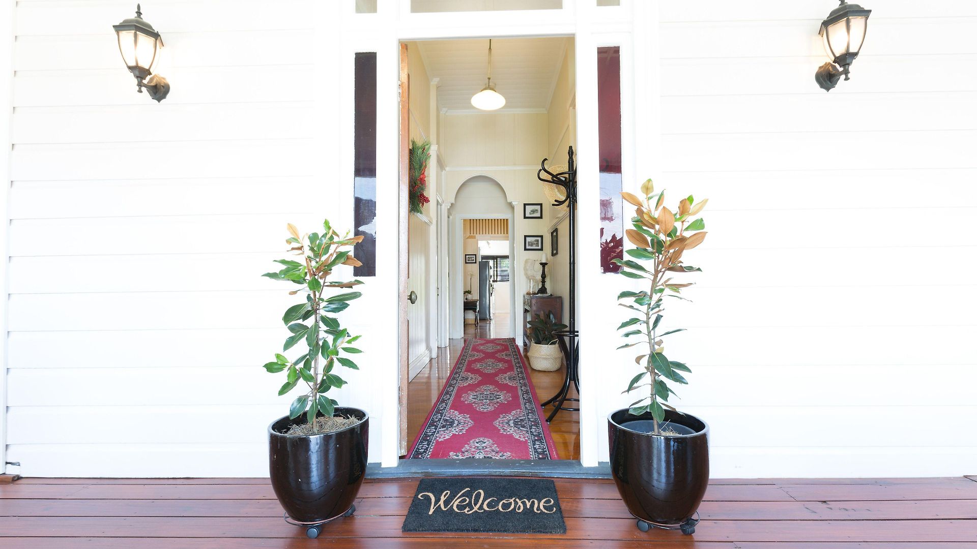 99 Kirkland Bed & Breakfast