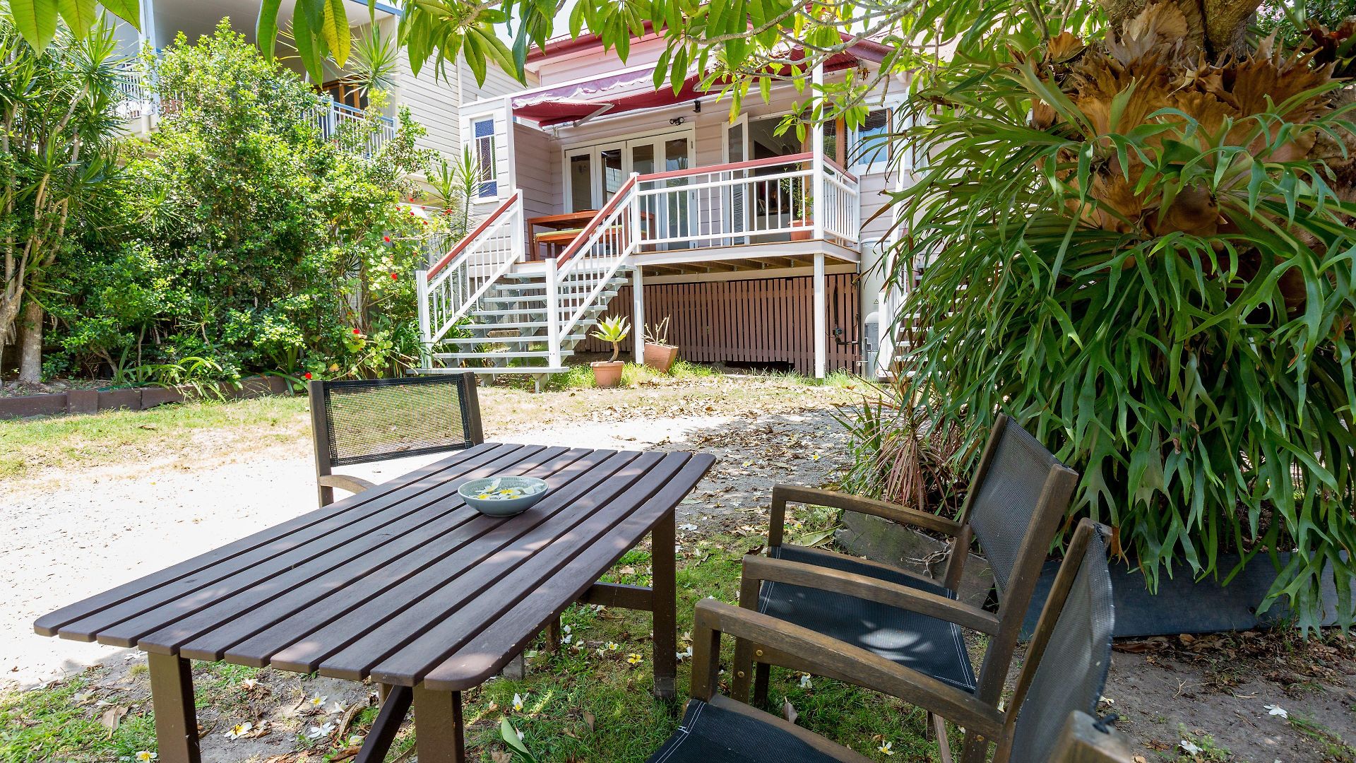 99 Kirkland 3* Brisbane