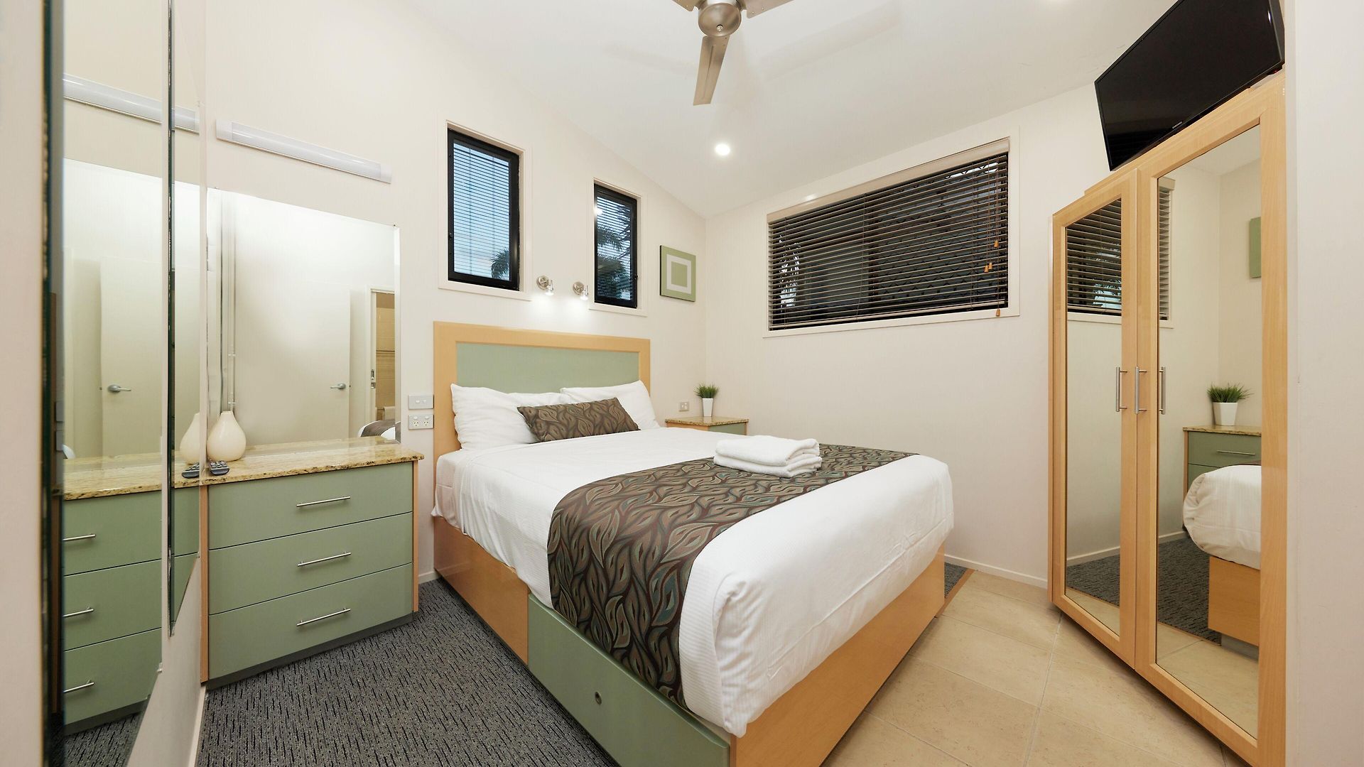 Village Holiday park 5*