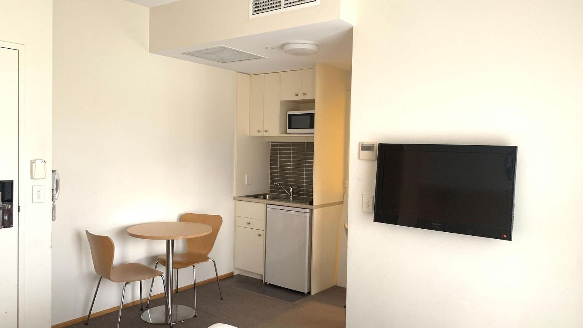 Airport Ascot Motel 4*