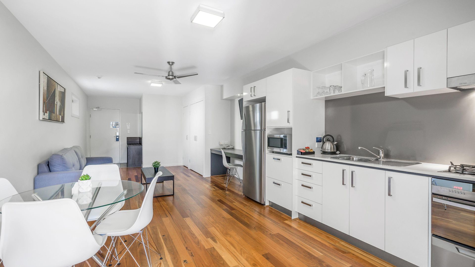 Essence Chermside Aparthotel 4*