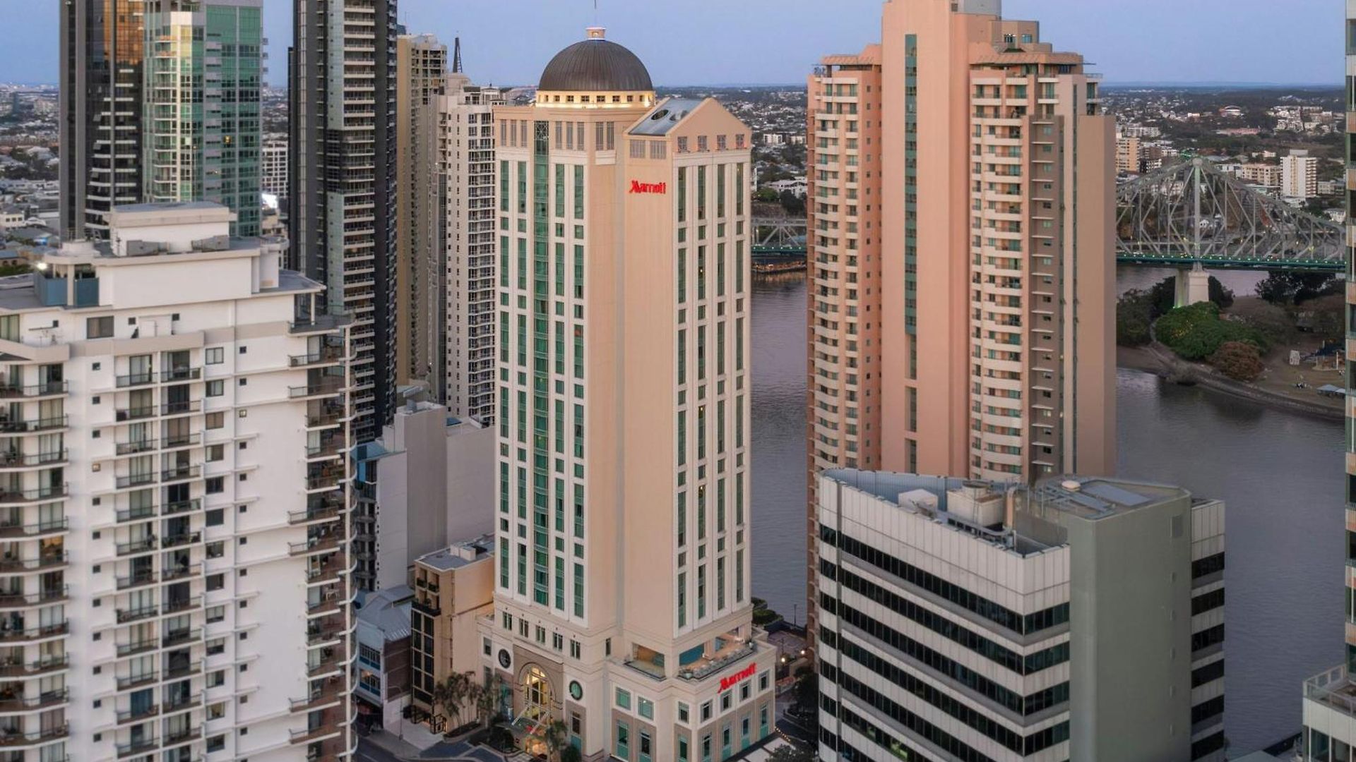 Hotel Marriott 5*