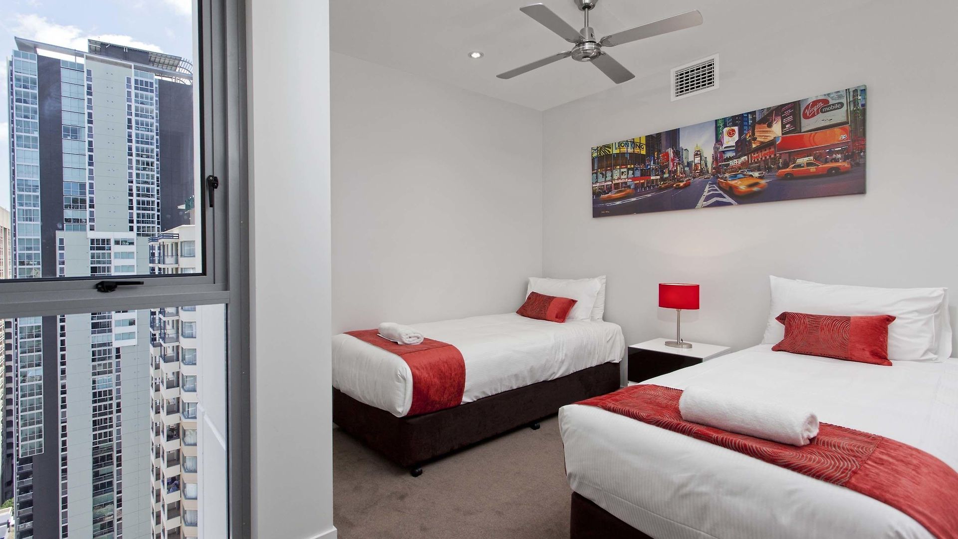 Mantra Midtown 4*