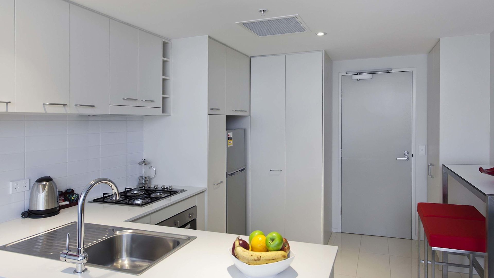 Mantra Midtown 4*