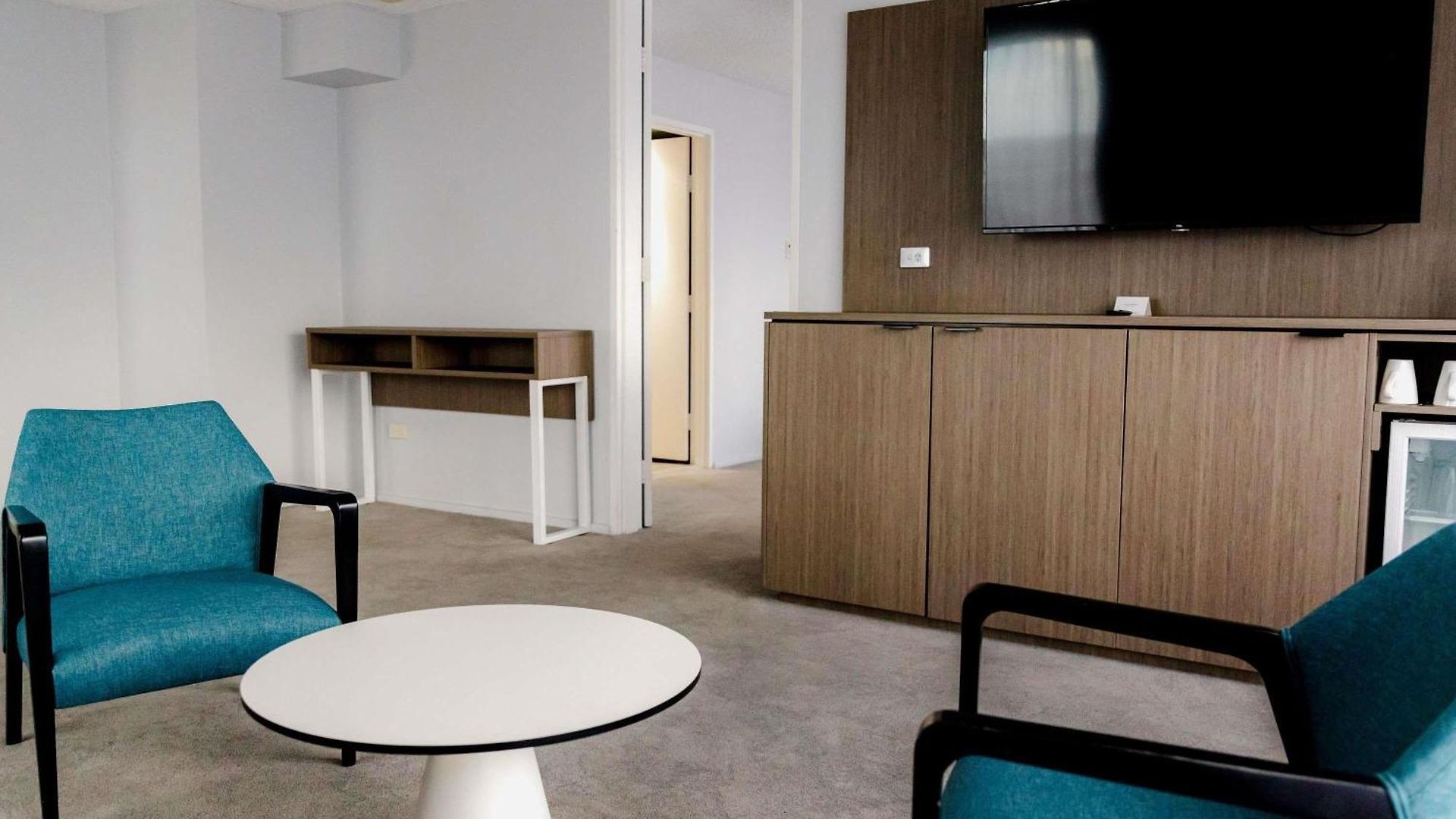 Hotel Mercure Spring Hill 4*