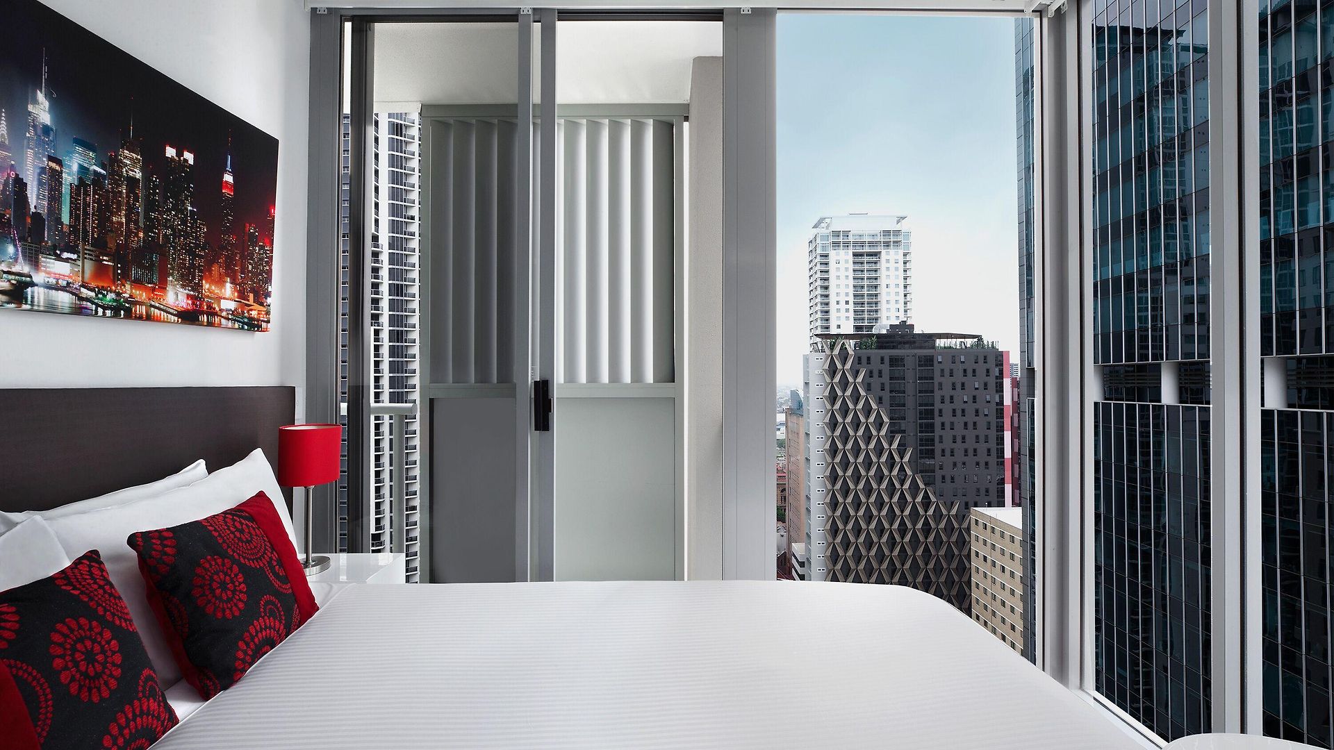 Mantra Midtown Aparthotel
