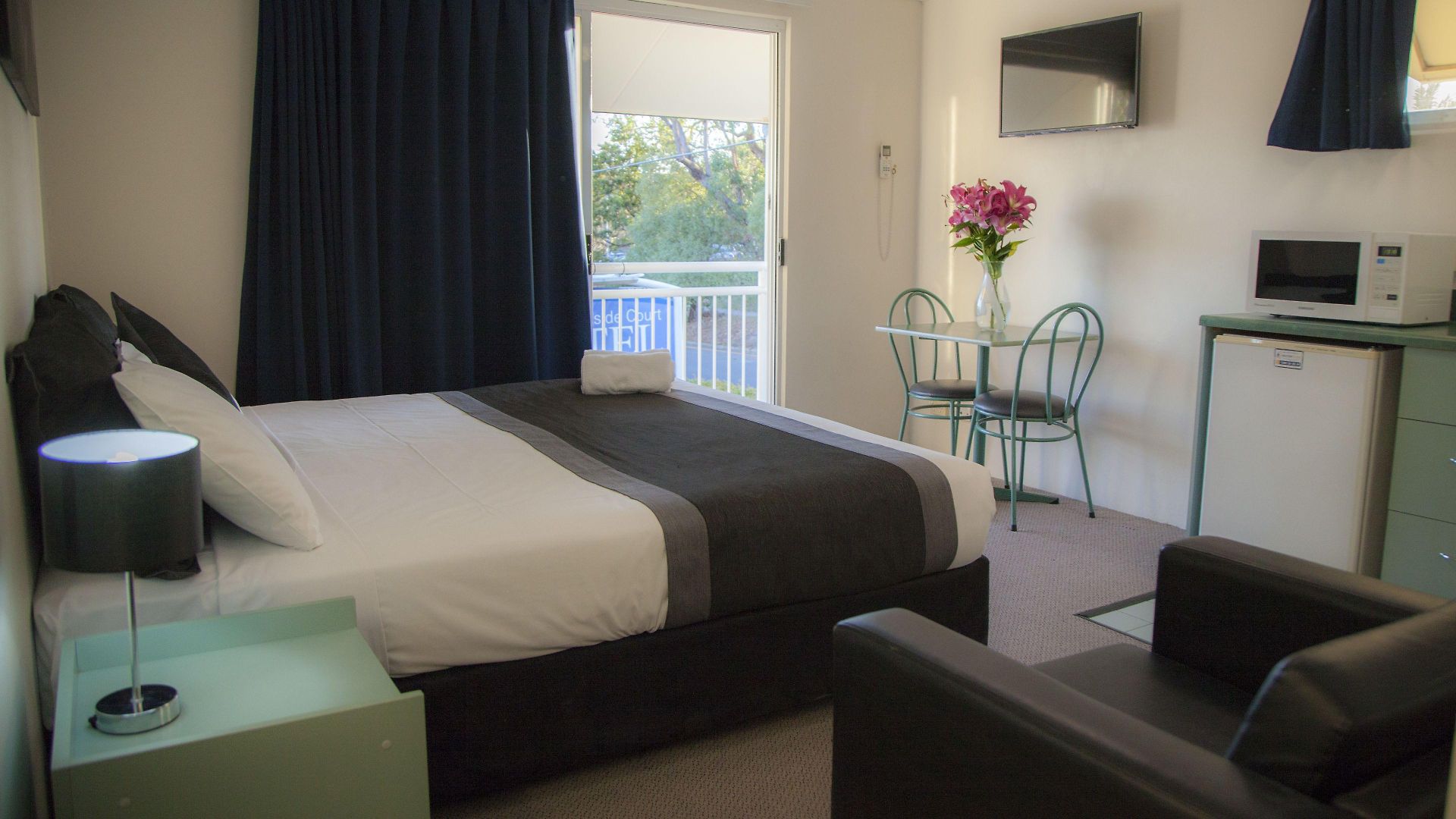 Chermside Court Motel 4*