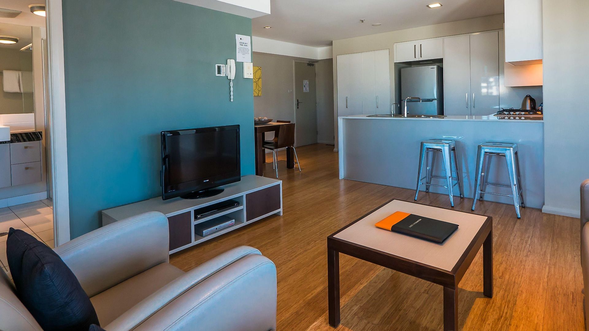 South Aparthotel 4*