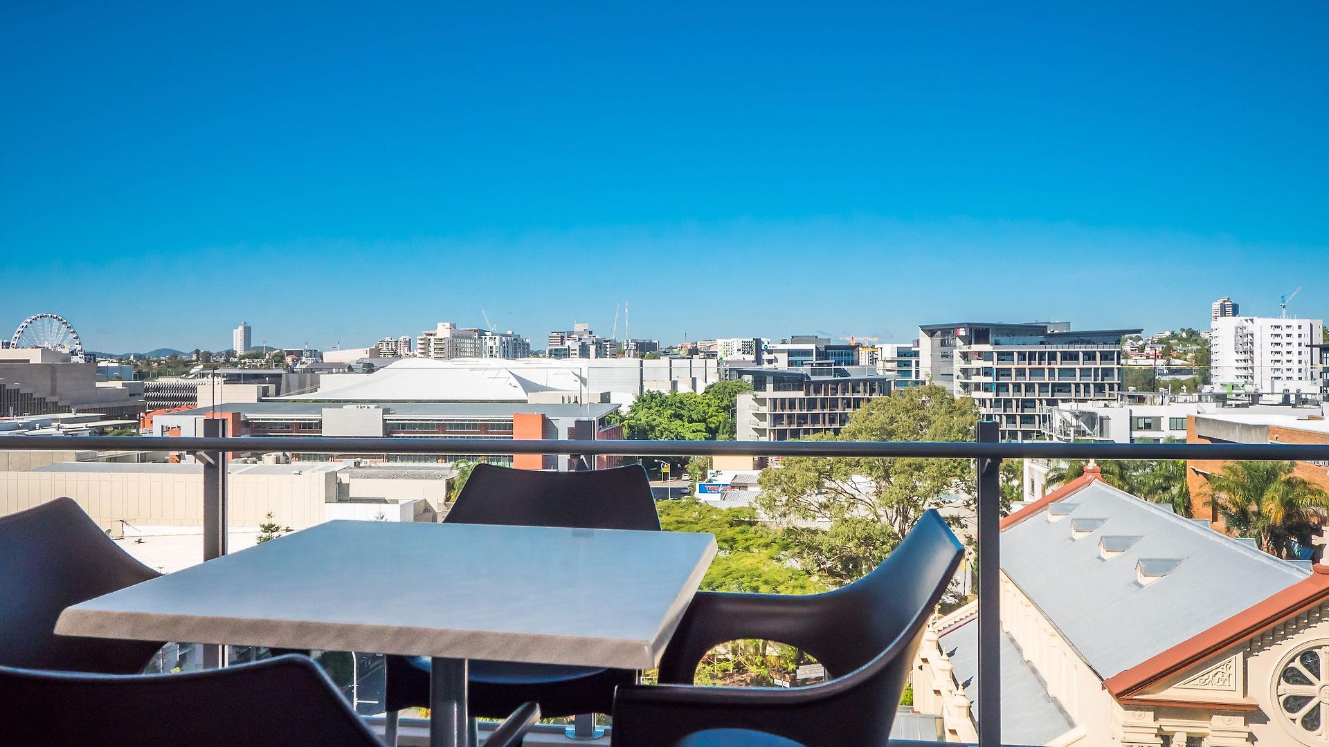 South Aparthotel