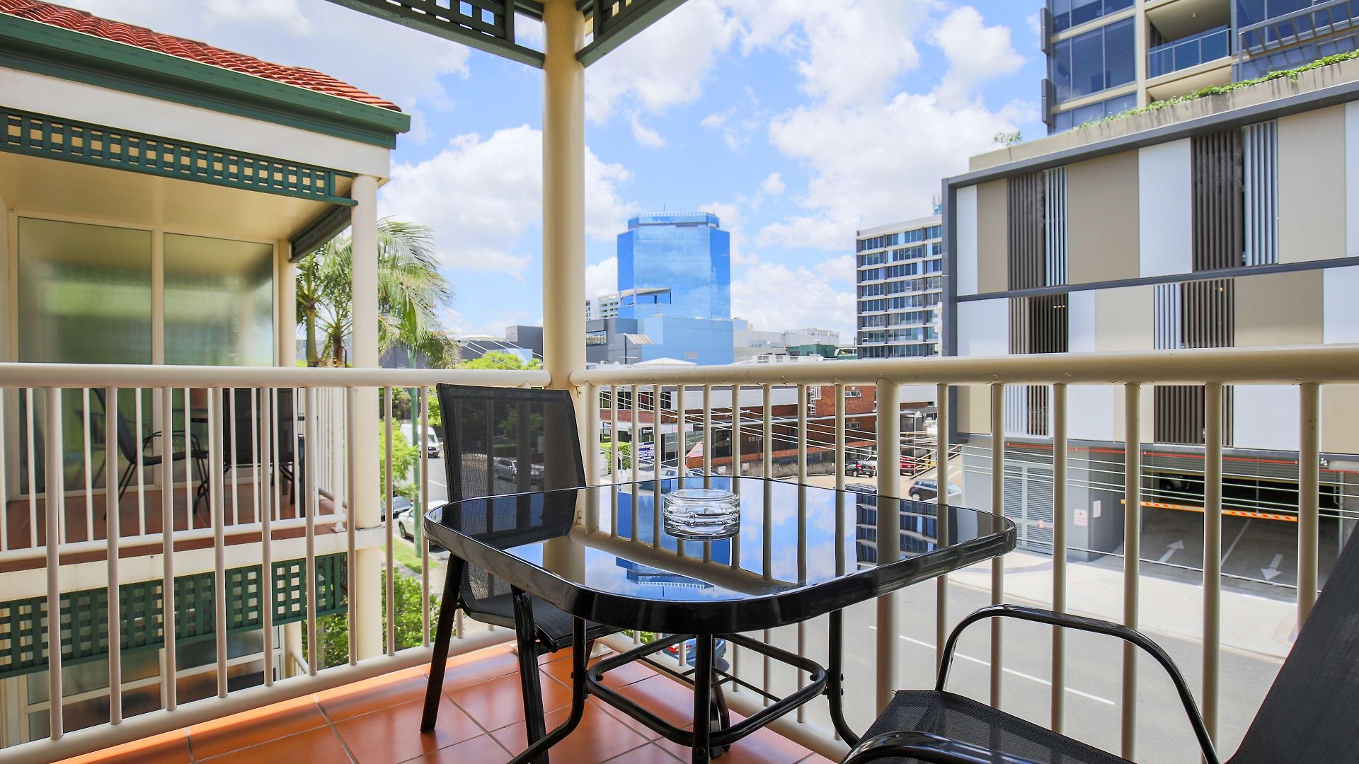 Toowong 4*