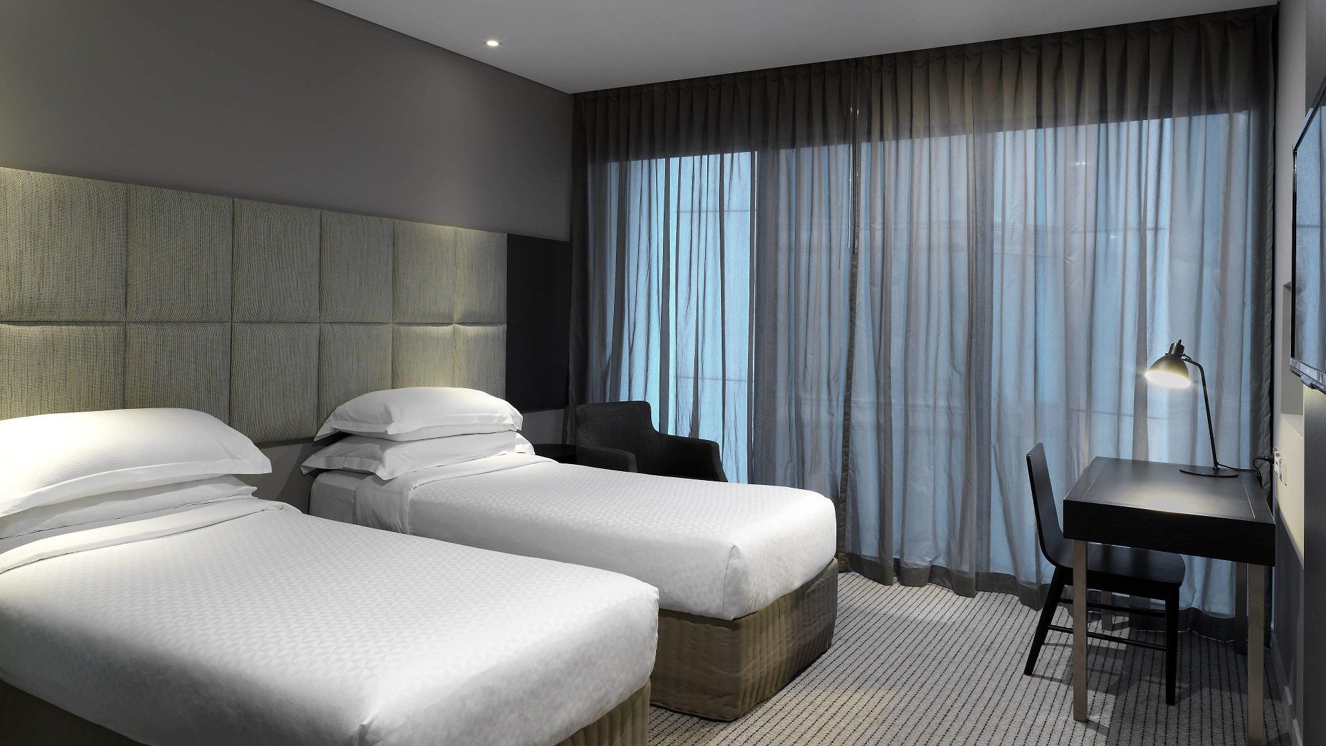 Four Points By Sheraton Hotel 4*