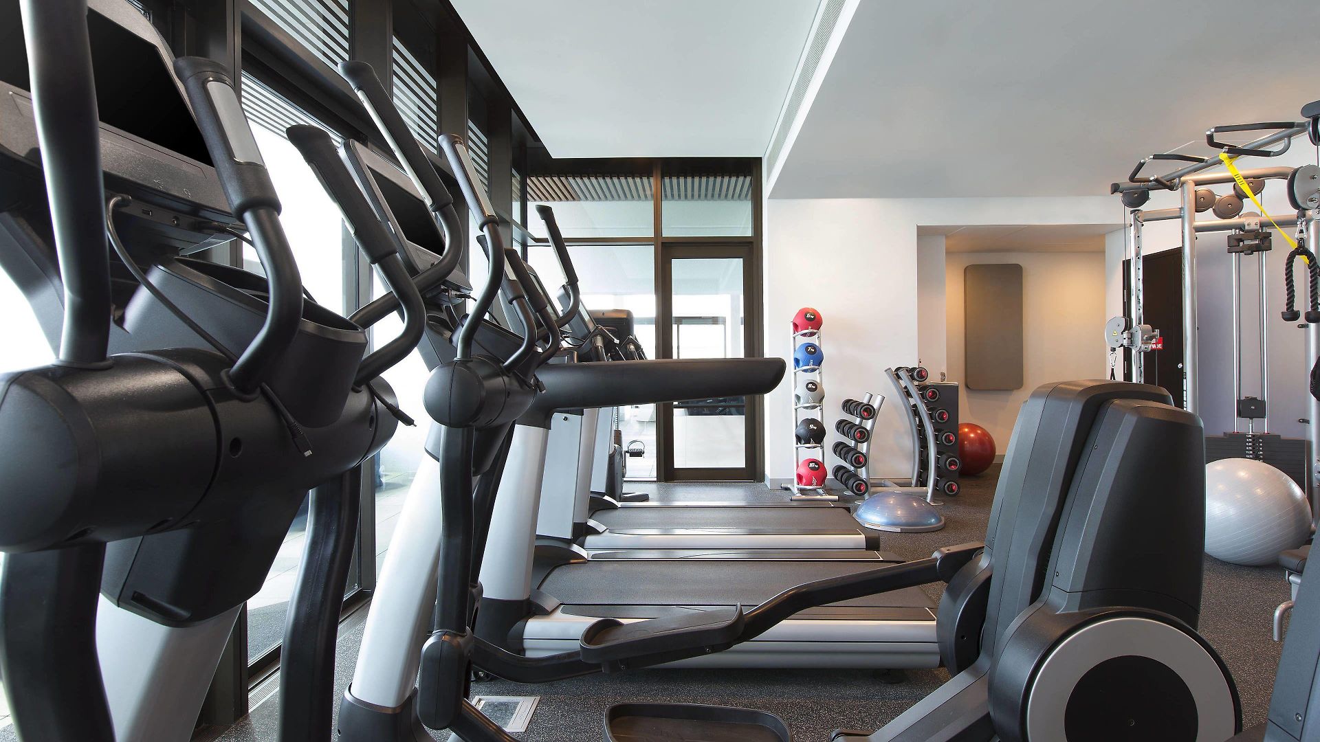 Four Points By Sheraton Hotel 4*