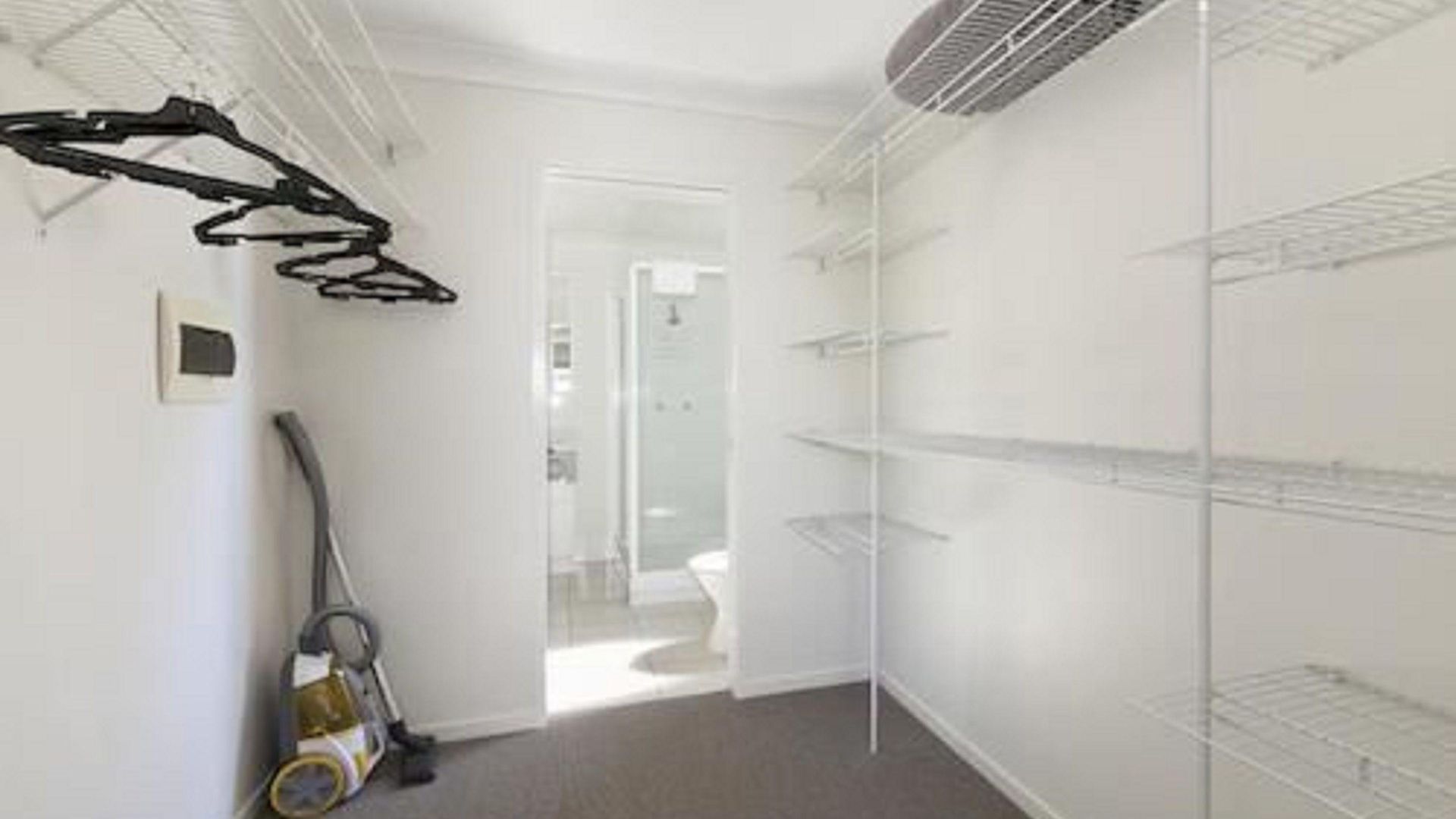 Parkview Aparthotel 4*