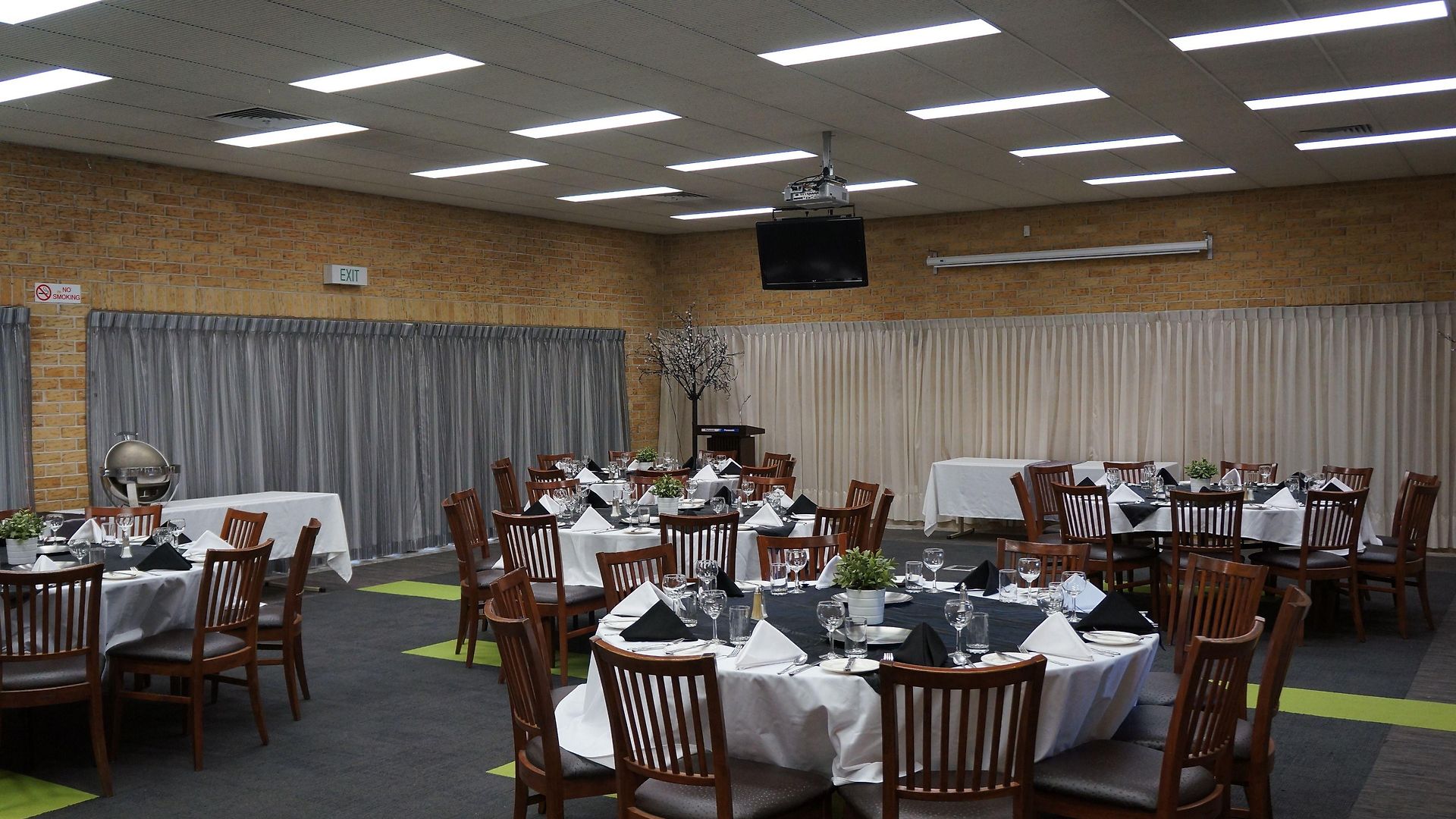Coopers Colonial 4*