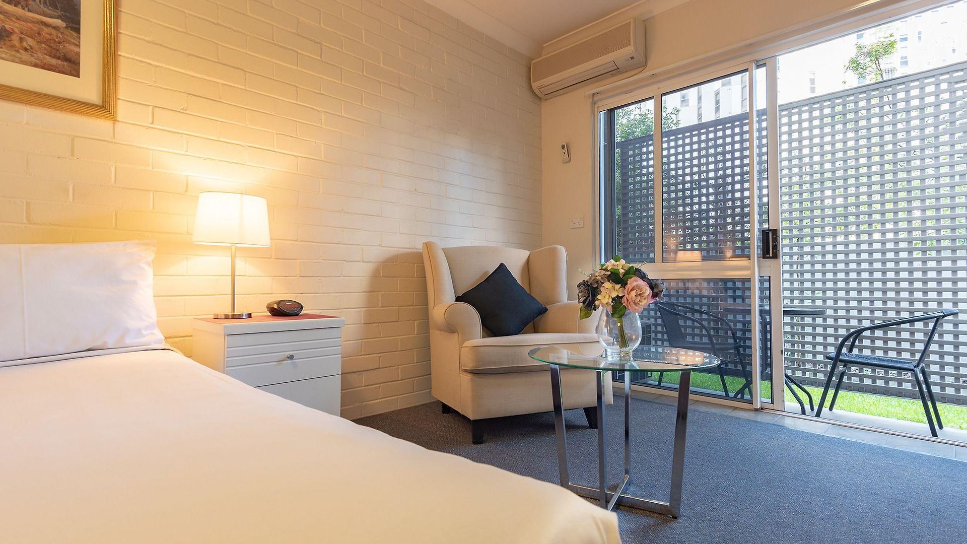 Benson Court Motel 4*