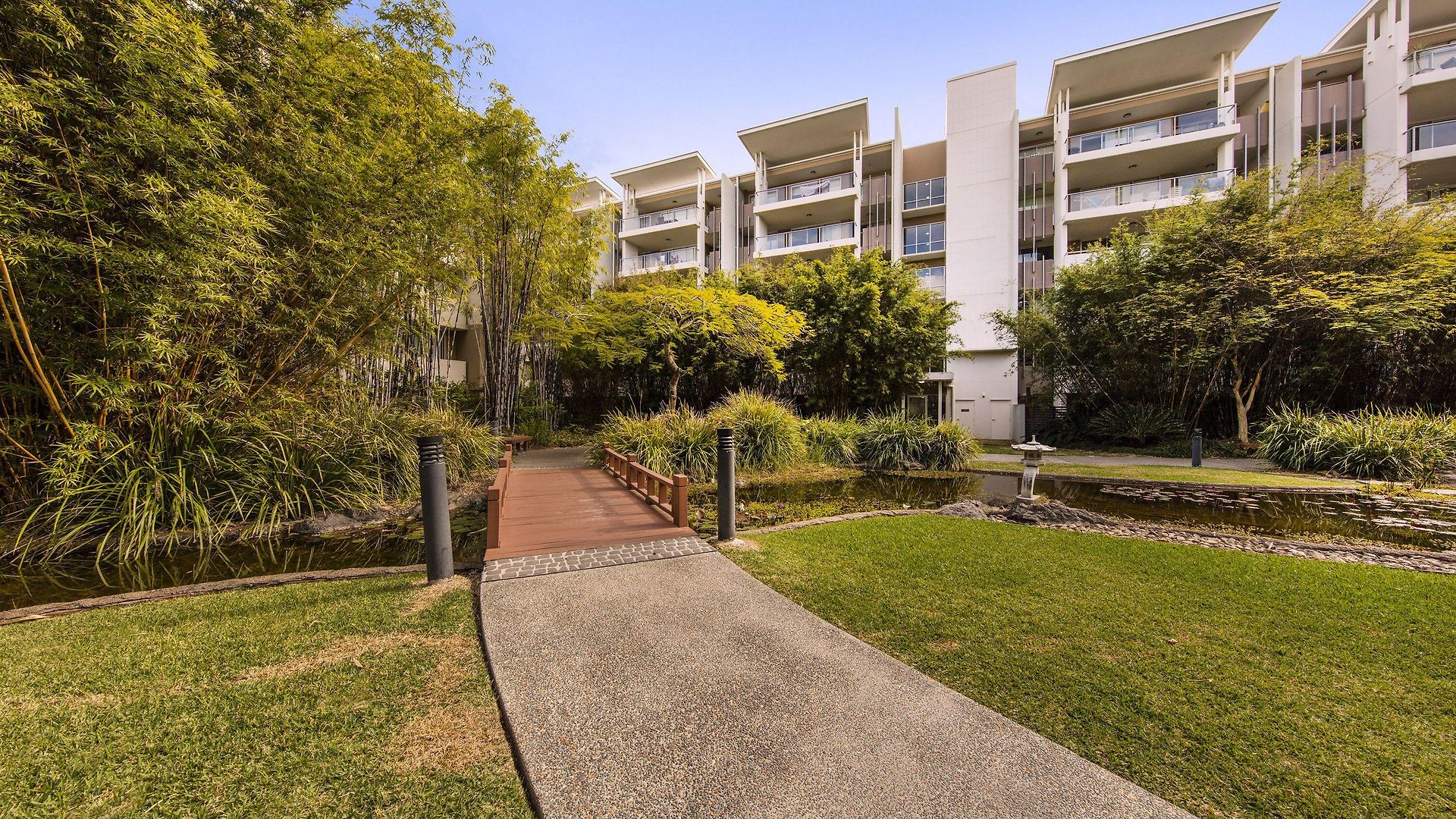 Oaks Mews Aparthotel