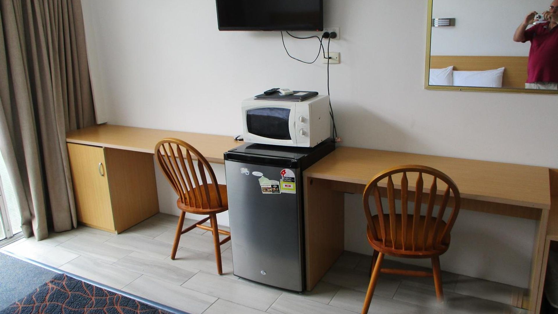 Airway Motel 4*