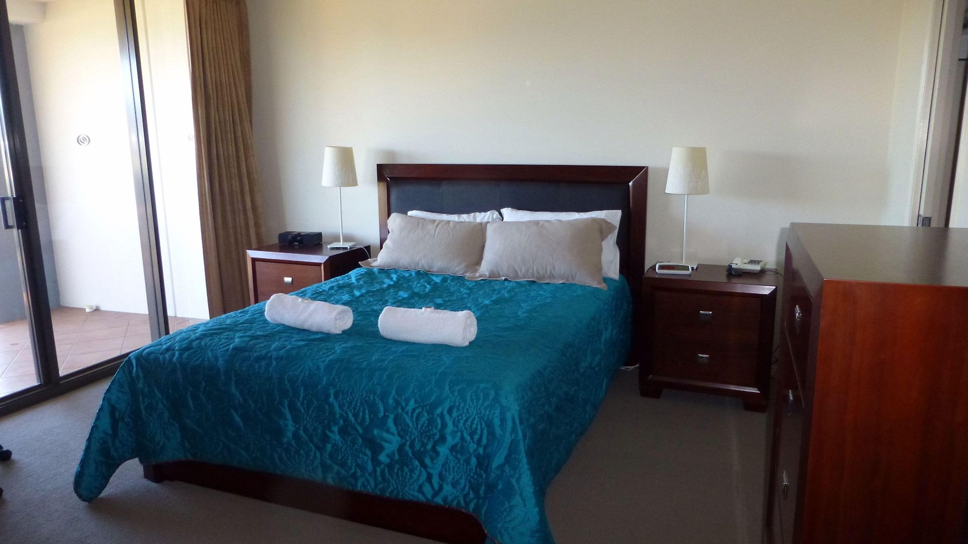The Oasis 4* Brisbane
