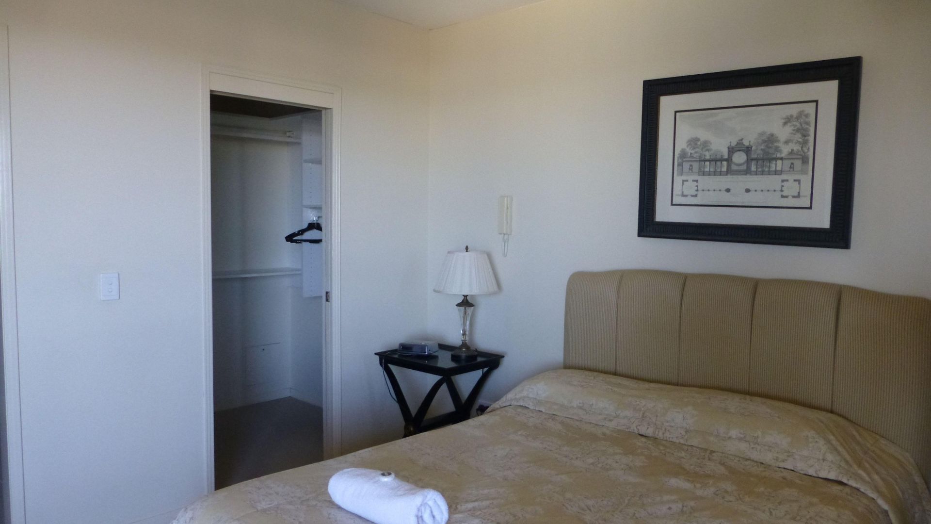 The Oasis Aparthotel 4*