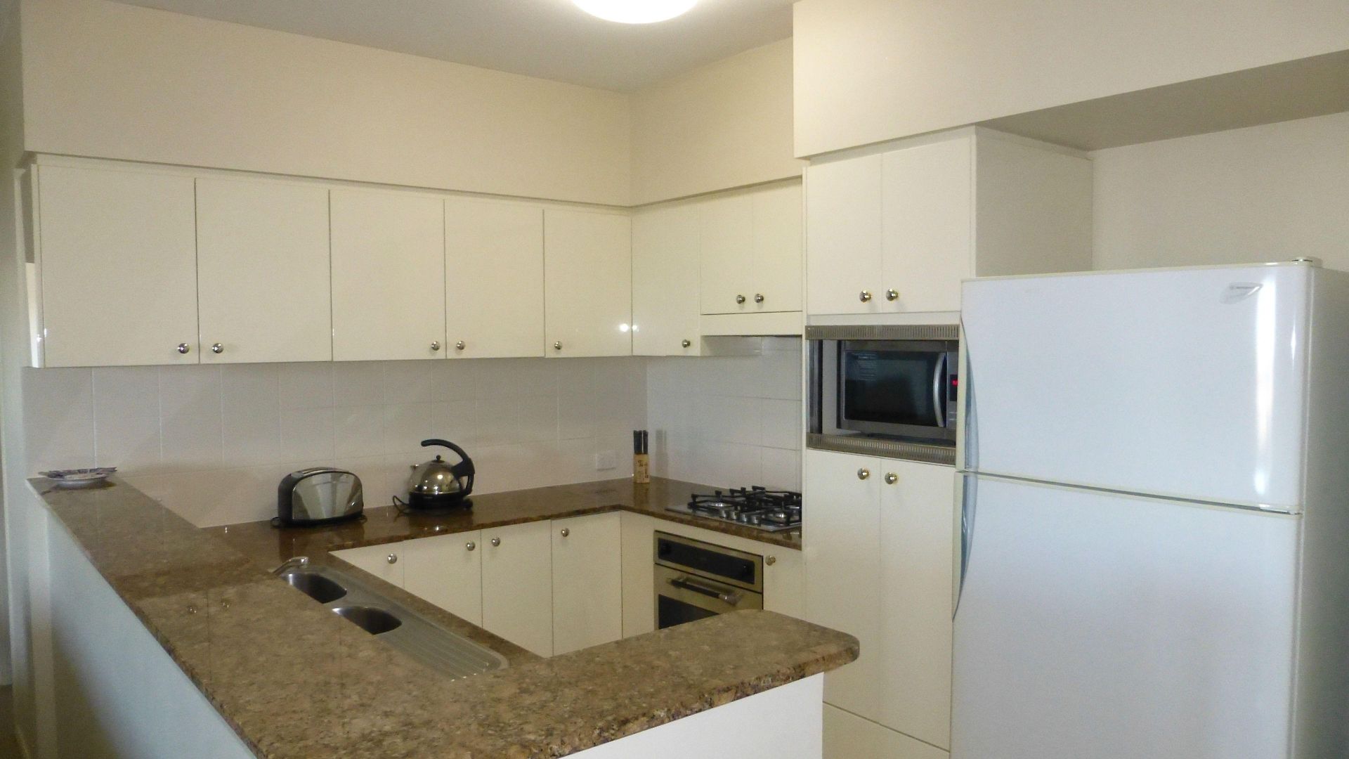 The Oasis 4* Brisbane