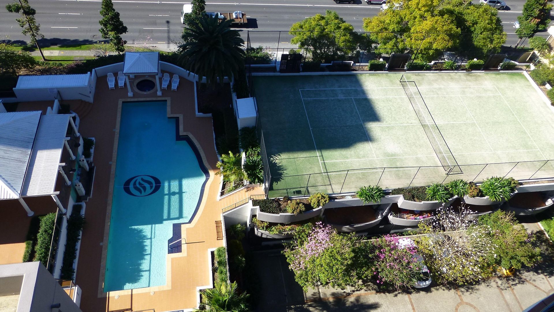The Oasis Aparthotel 4*