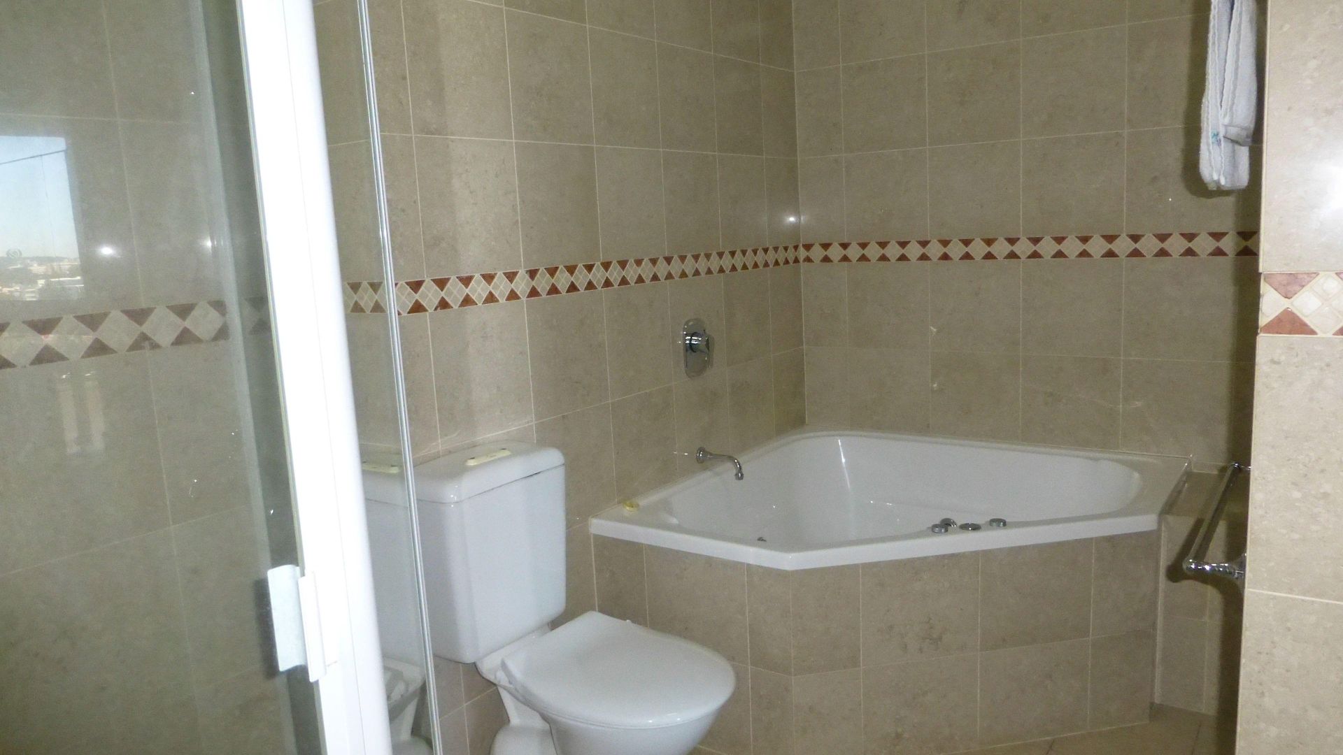 The Oasis 4*