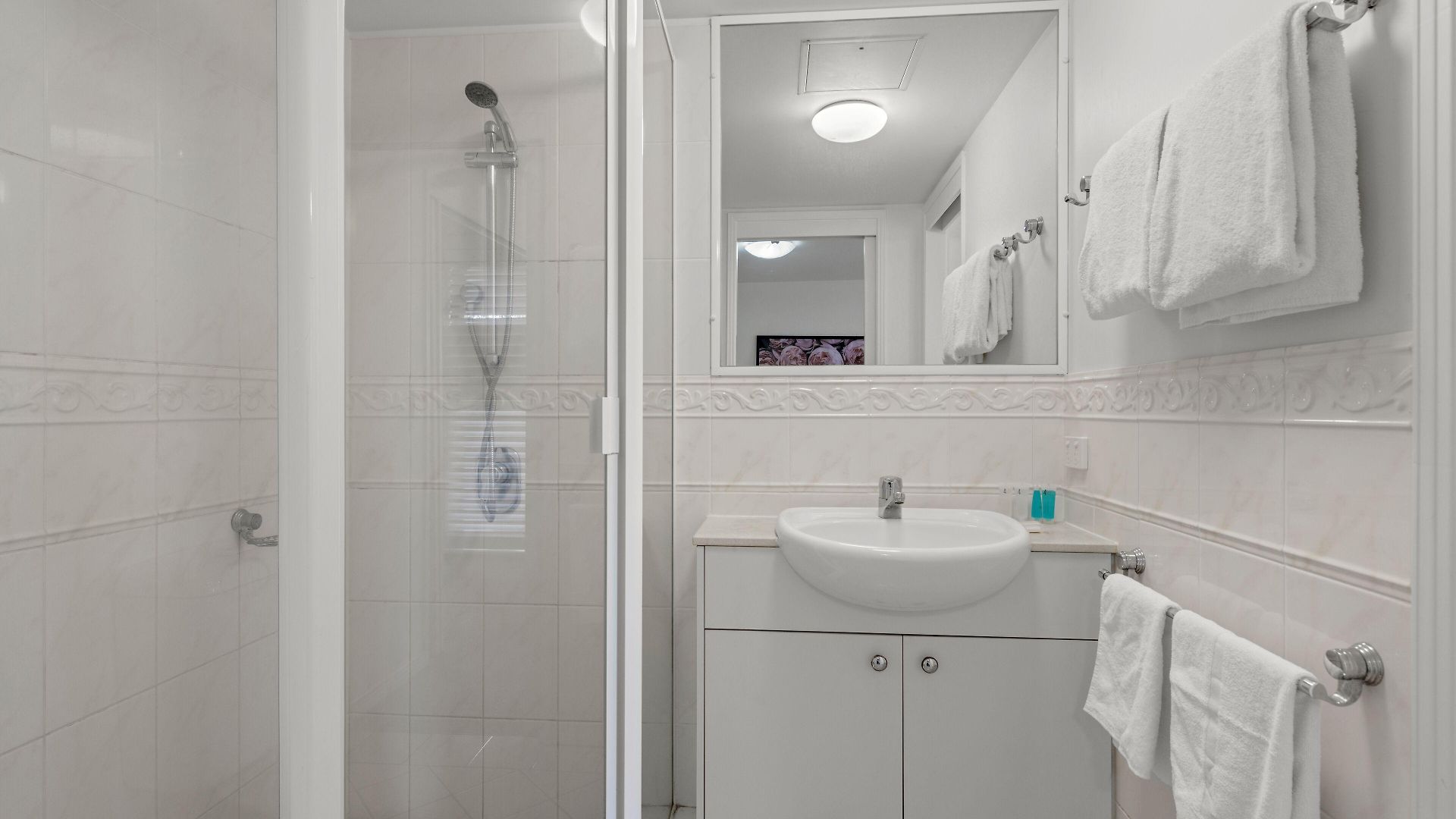 Aparthotel The Oasis 4*