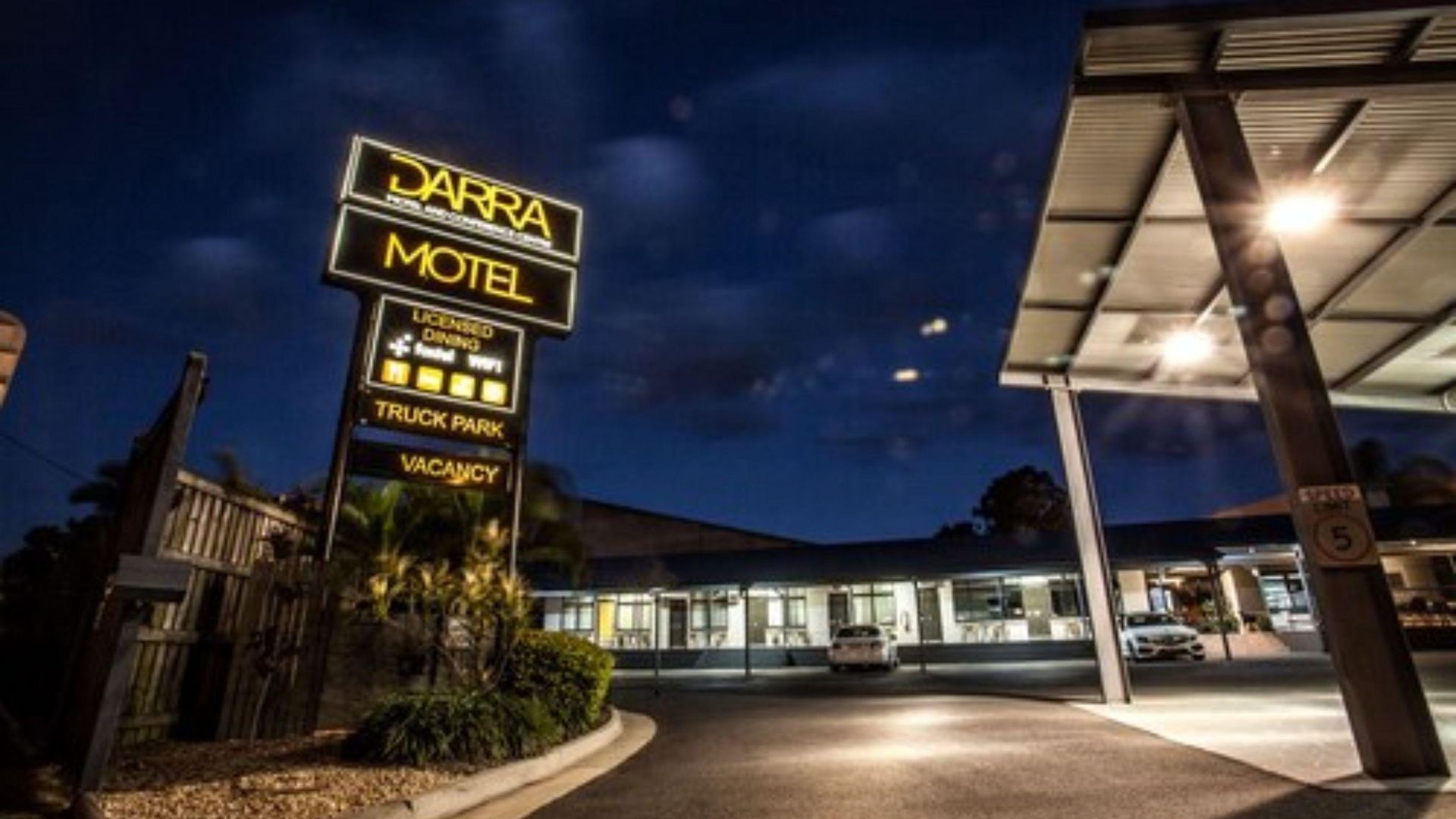 Darra & Conference Centre 4*
