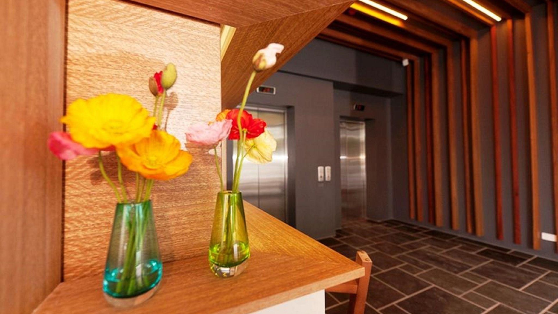 Vine South Aparthotel 5*