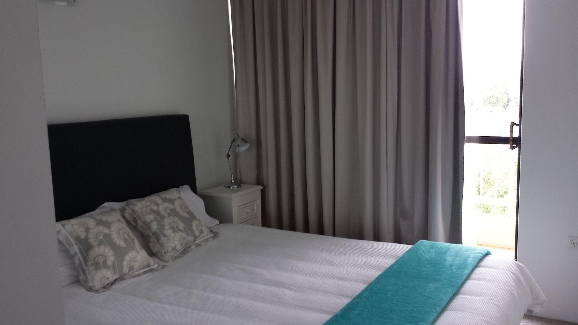Kirribilli Aparthotel
