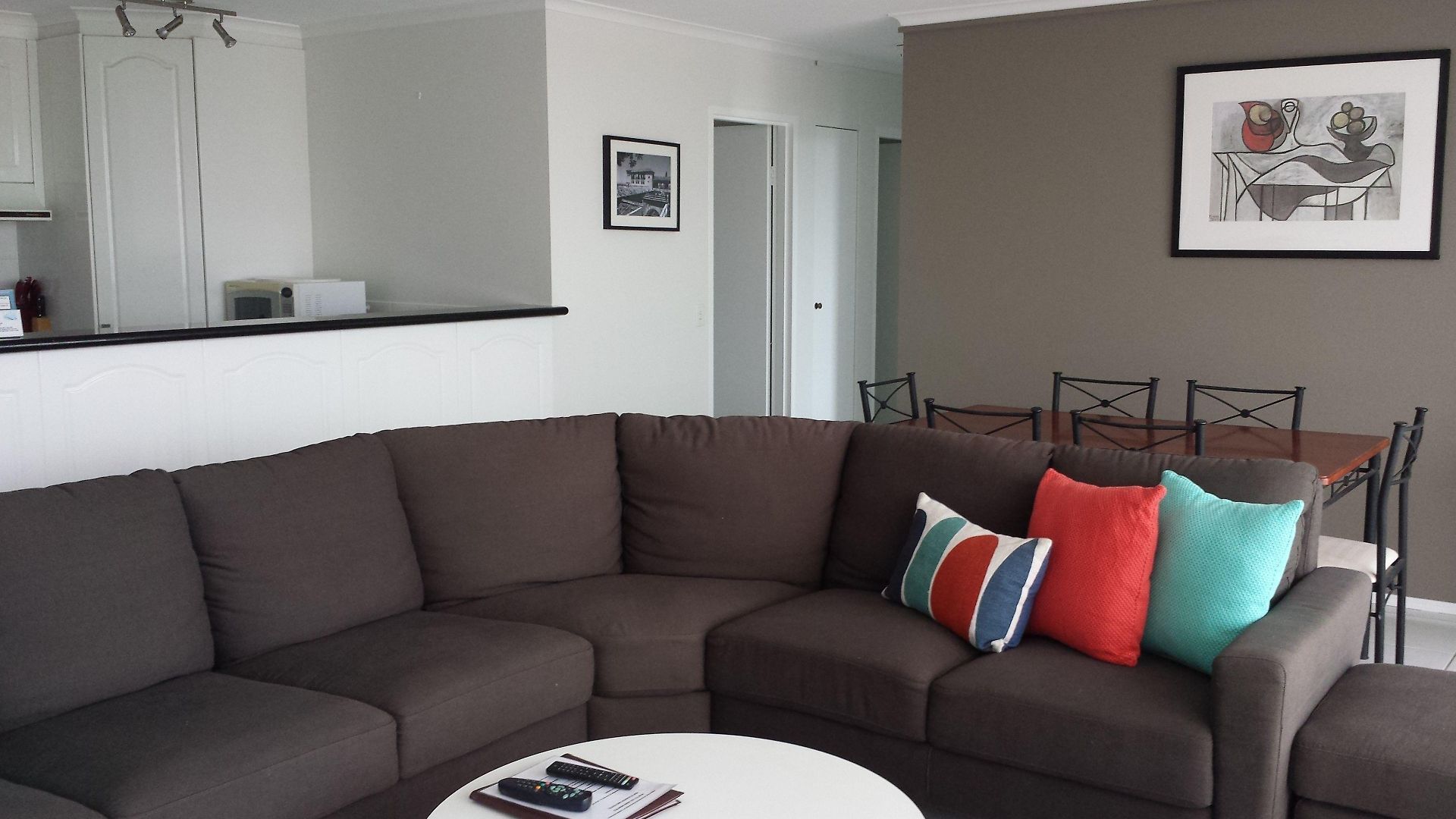 Kirribilli Aparthotel