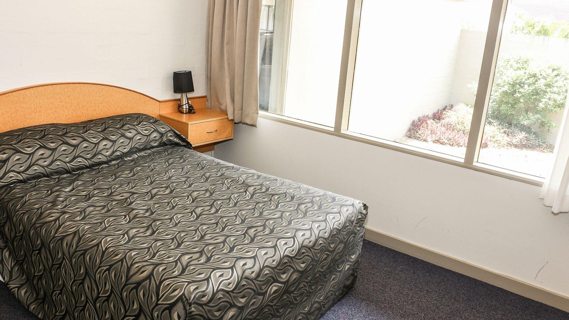 Salisbury 3* Brisbane