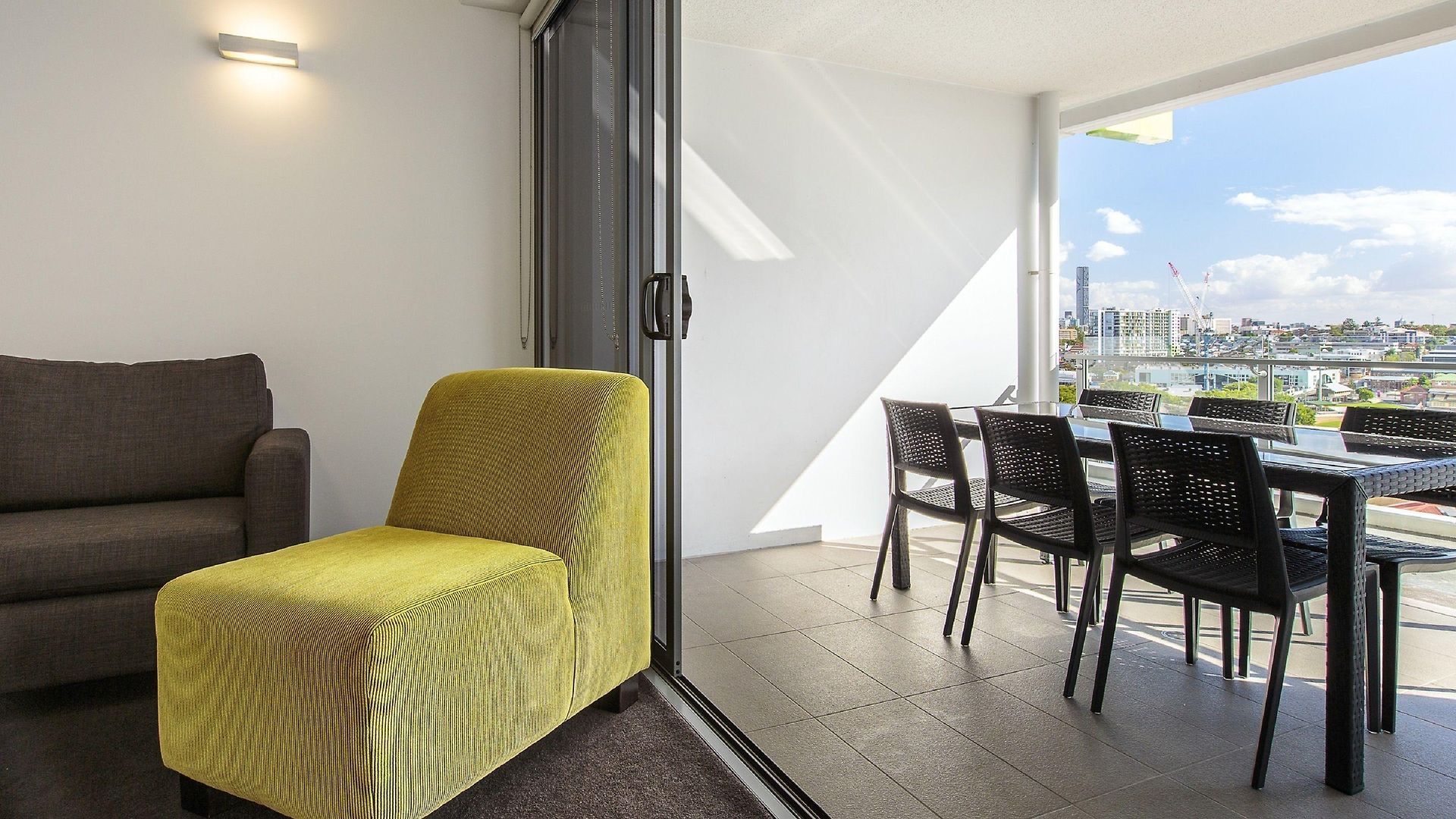 Aparthotel Code 5*
