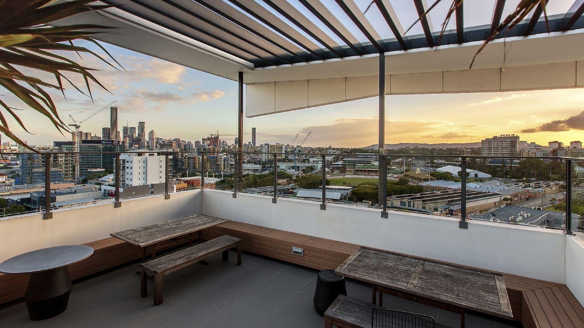 Aparthotel Code Brisbane