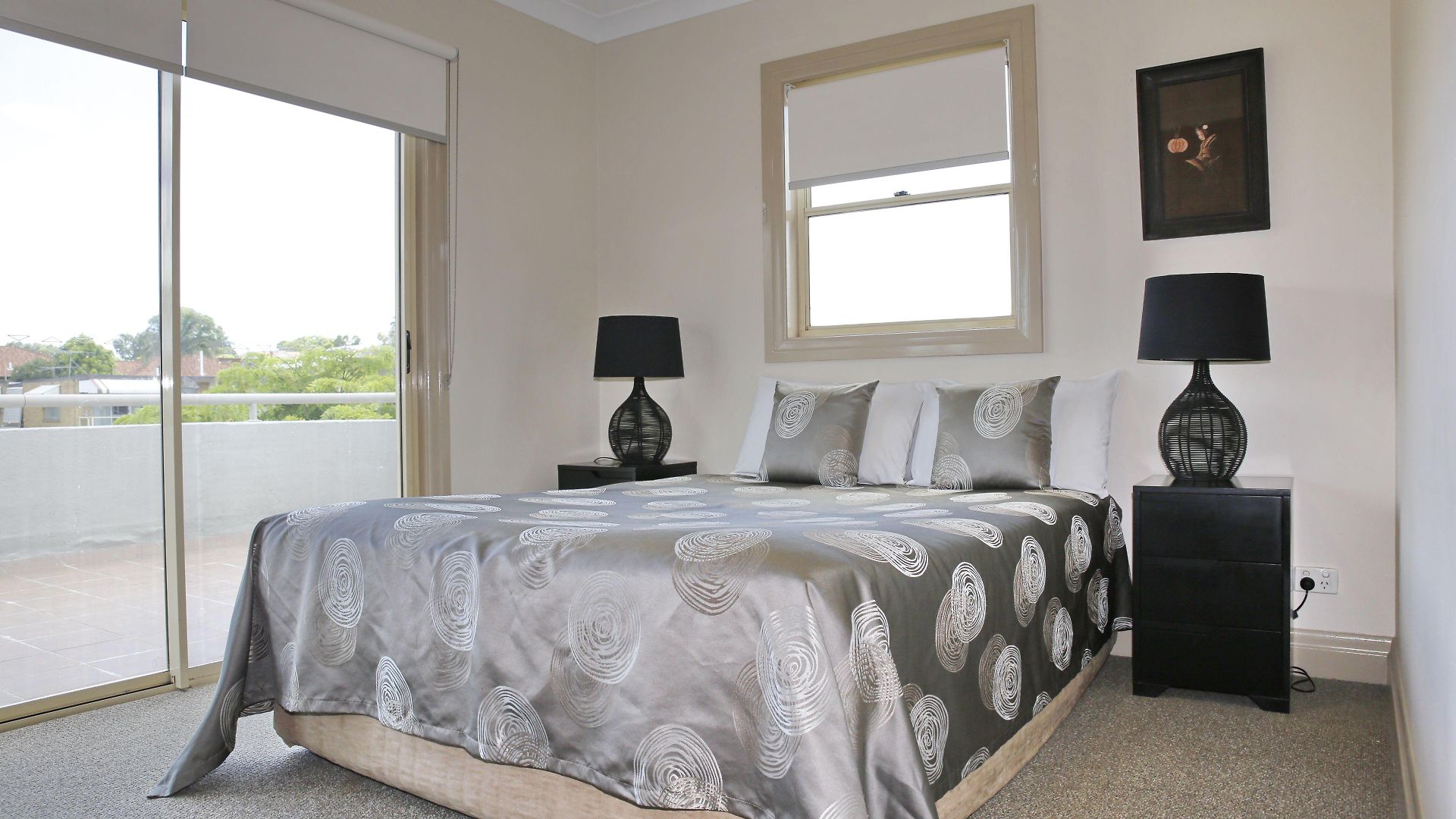 Hampton Court Aparthotel 4*