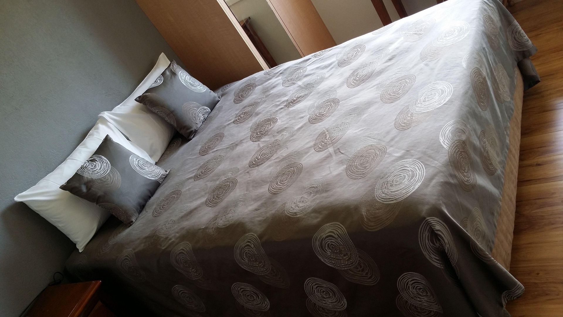Hampton Court Aparthotel
