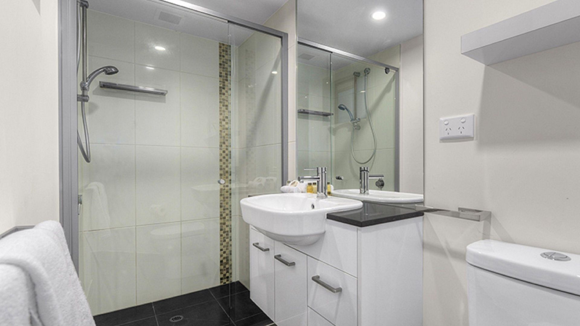 Morgan Aparthotel 5*