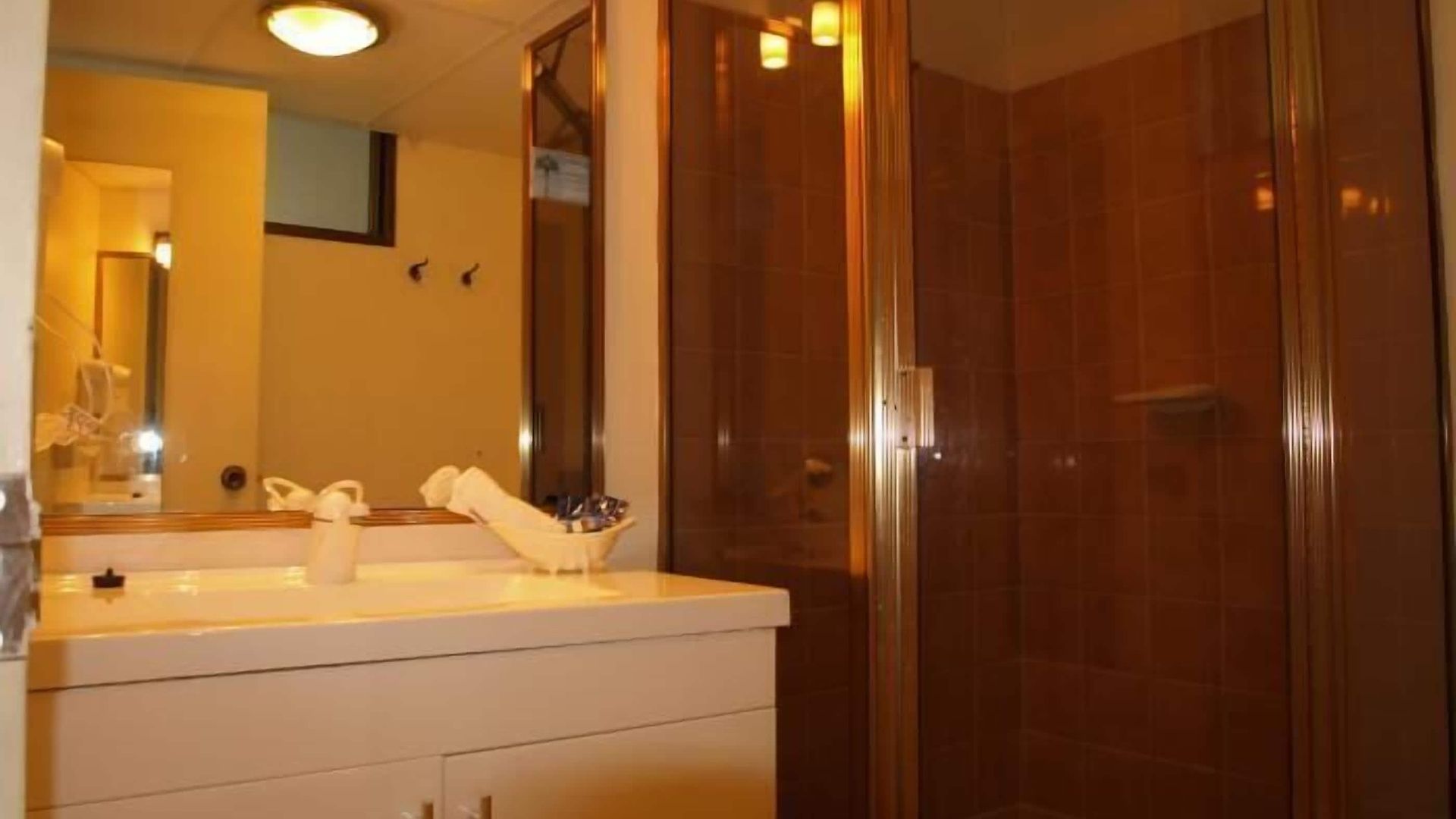 Motel Lancaster Court Brisbane