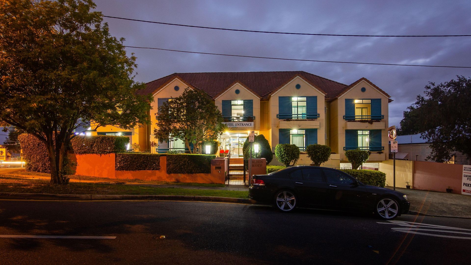 Albion Manor Motel 4*