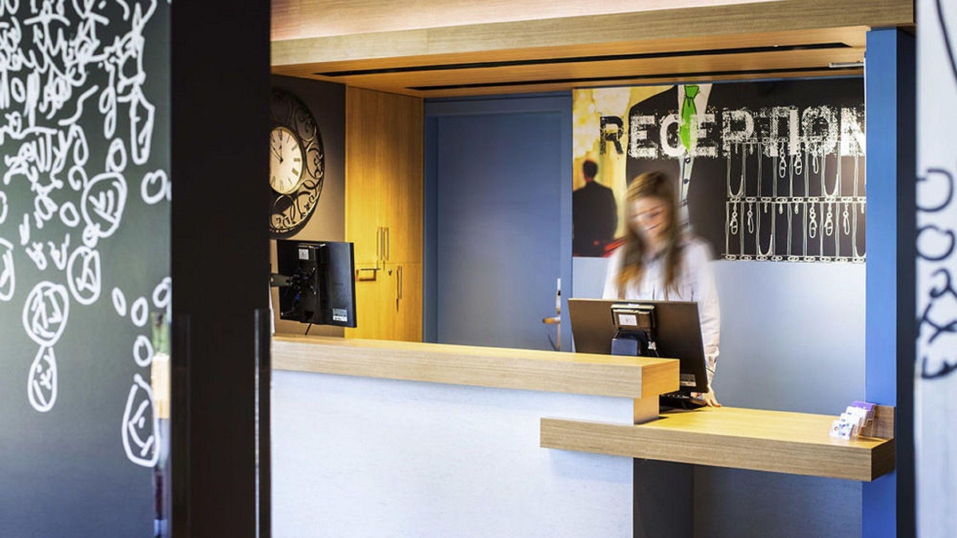Ibis Budget Airport 3*