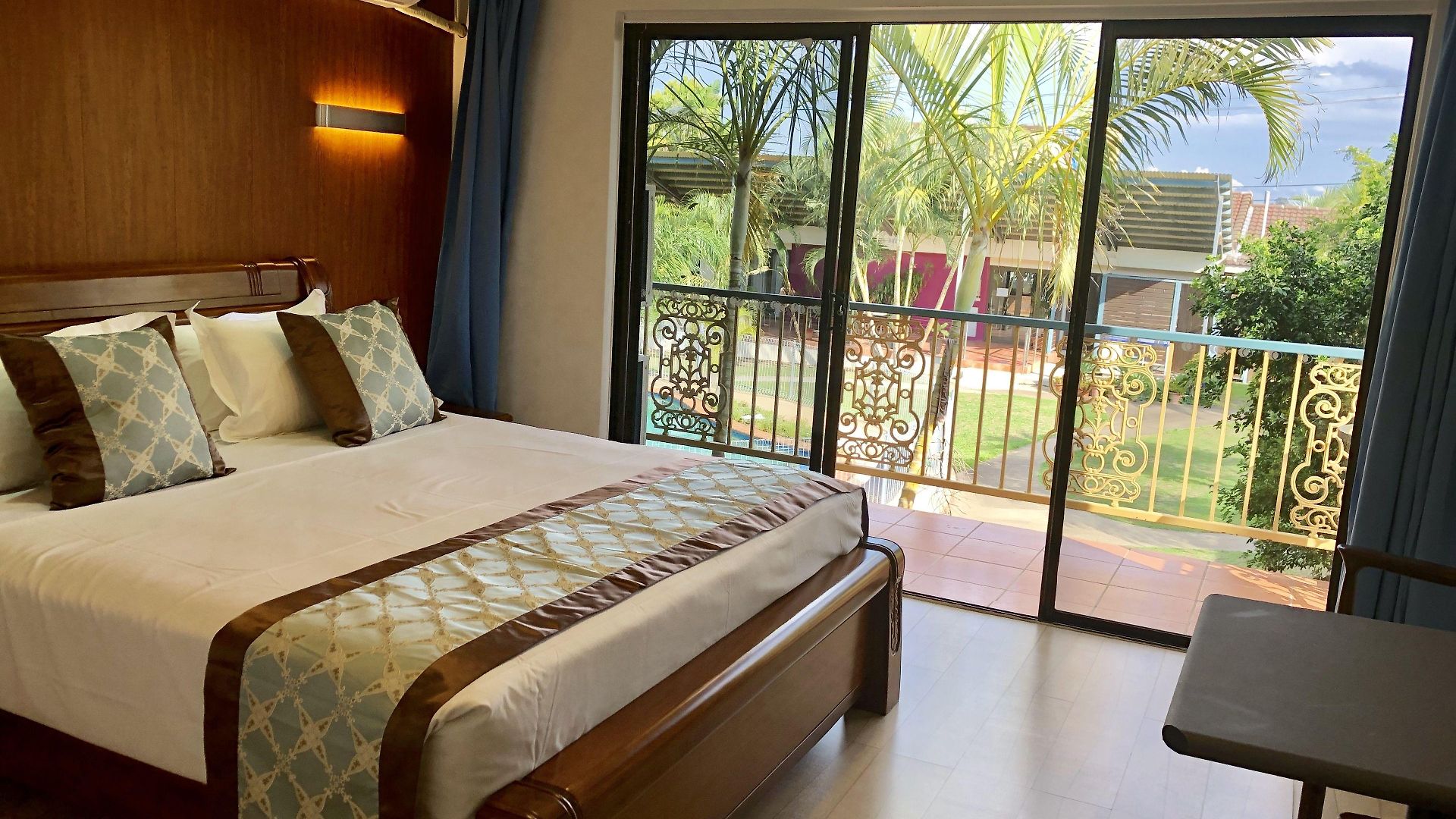 Oxley Motor 4*