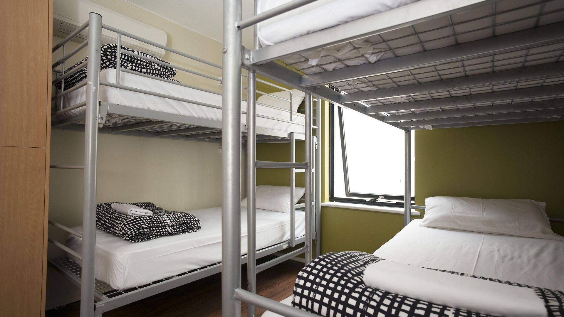Yha Hostel